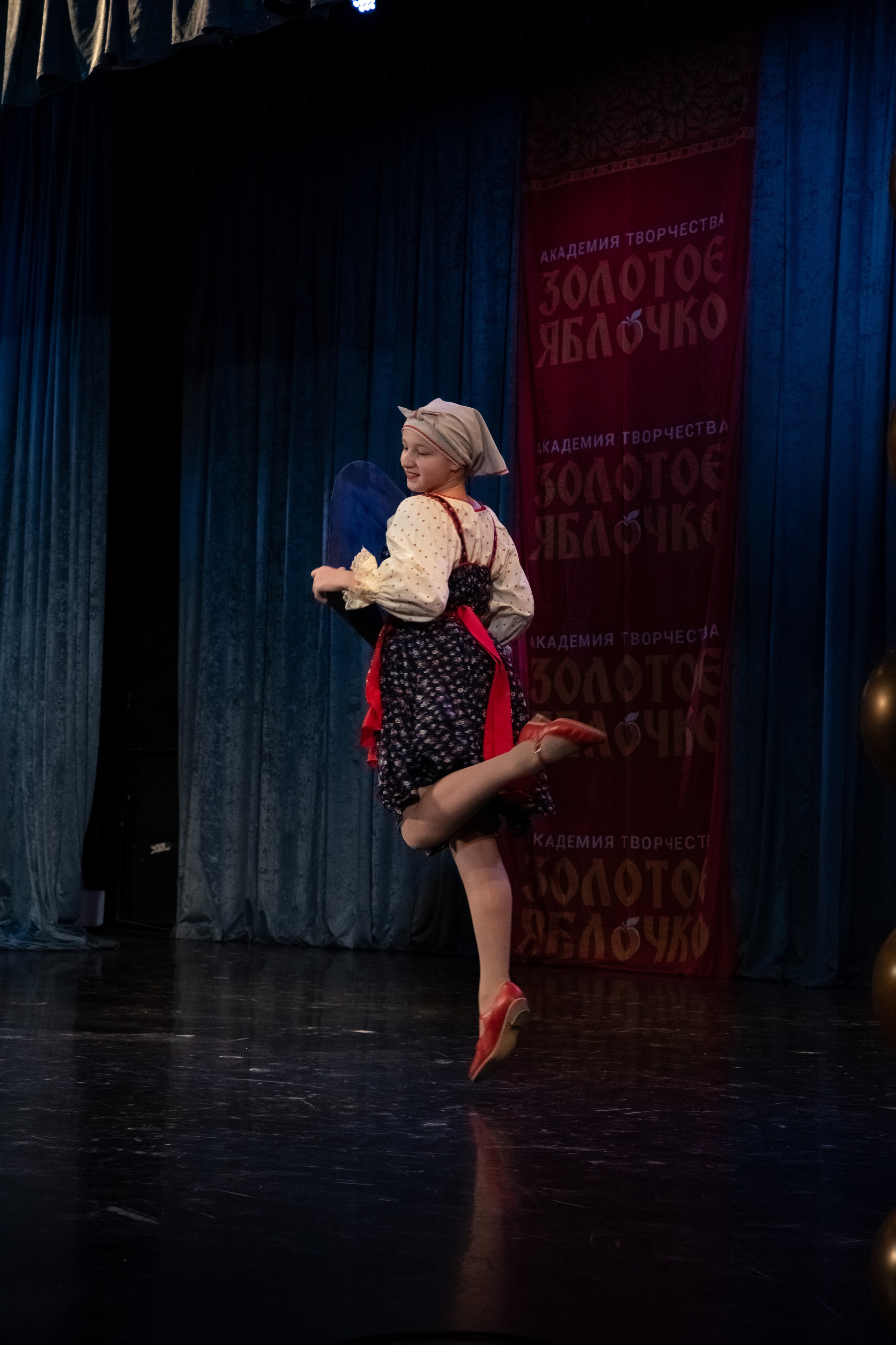 7 декабря, г. Выборг. Золотое яблочко