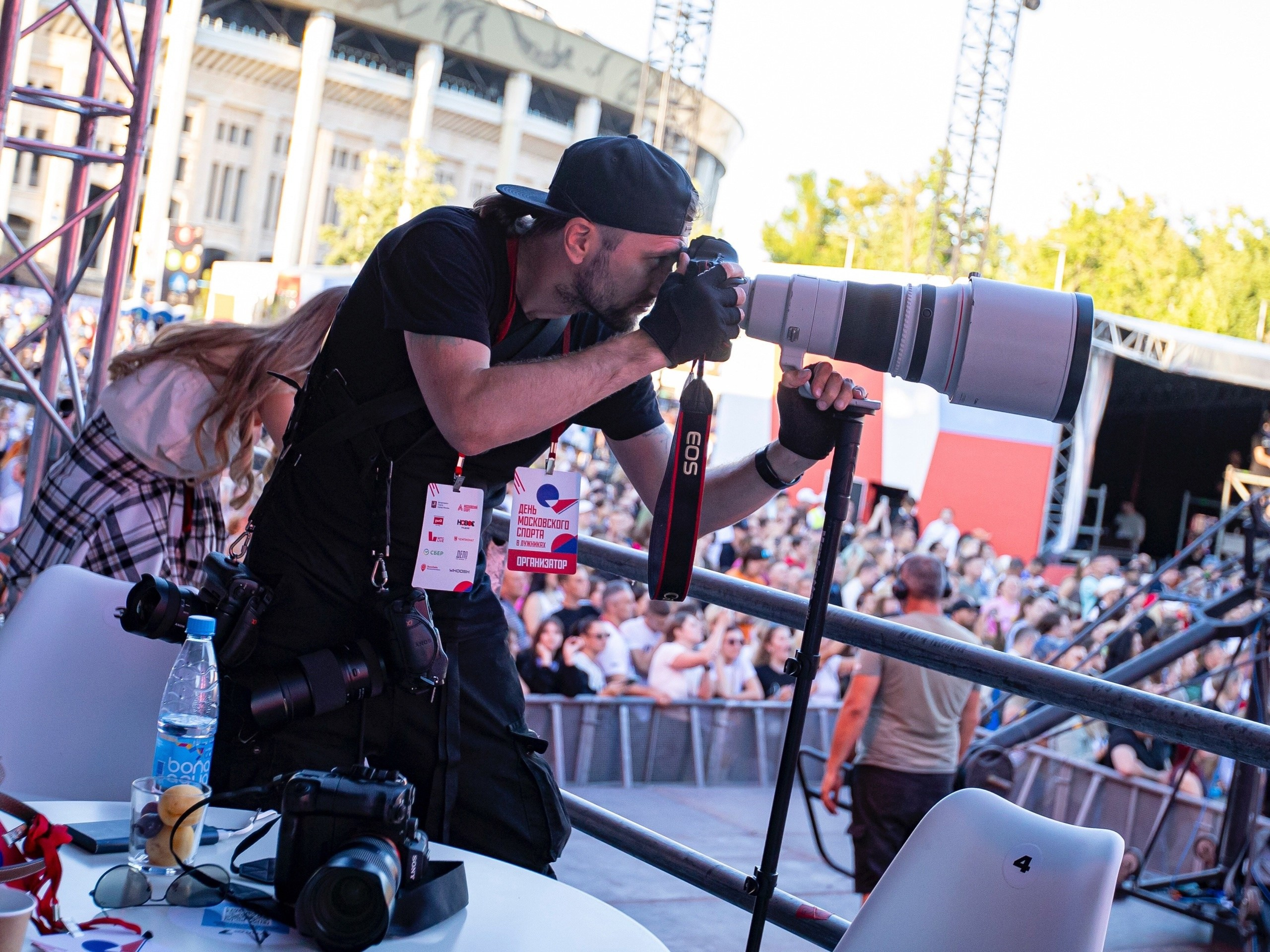 КОНТАКТЫ. Профессиональный фотограф и видеооператор Гладышев Даниил