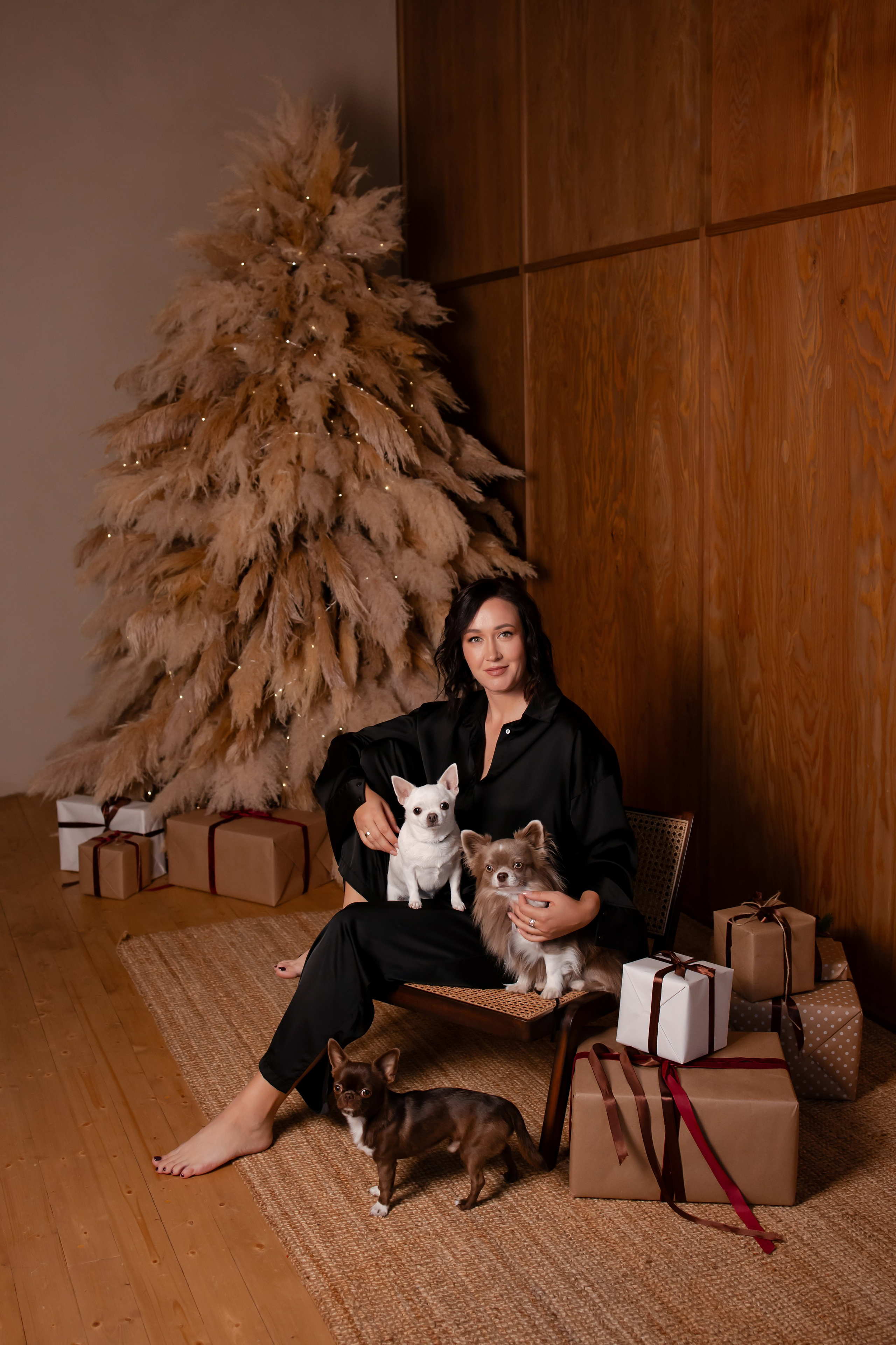 Новогодняя фотосессия девушки в студии. Фотограф-анималист в Краснодаре Маша Мельникова