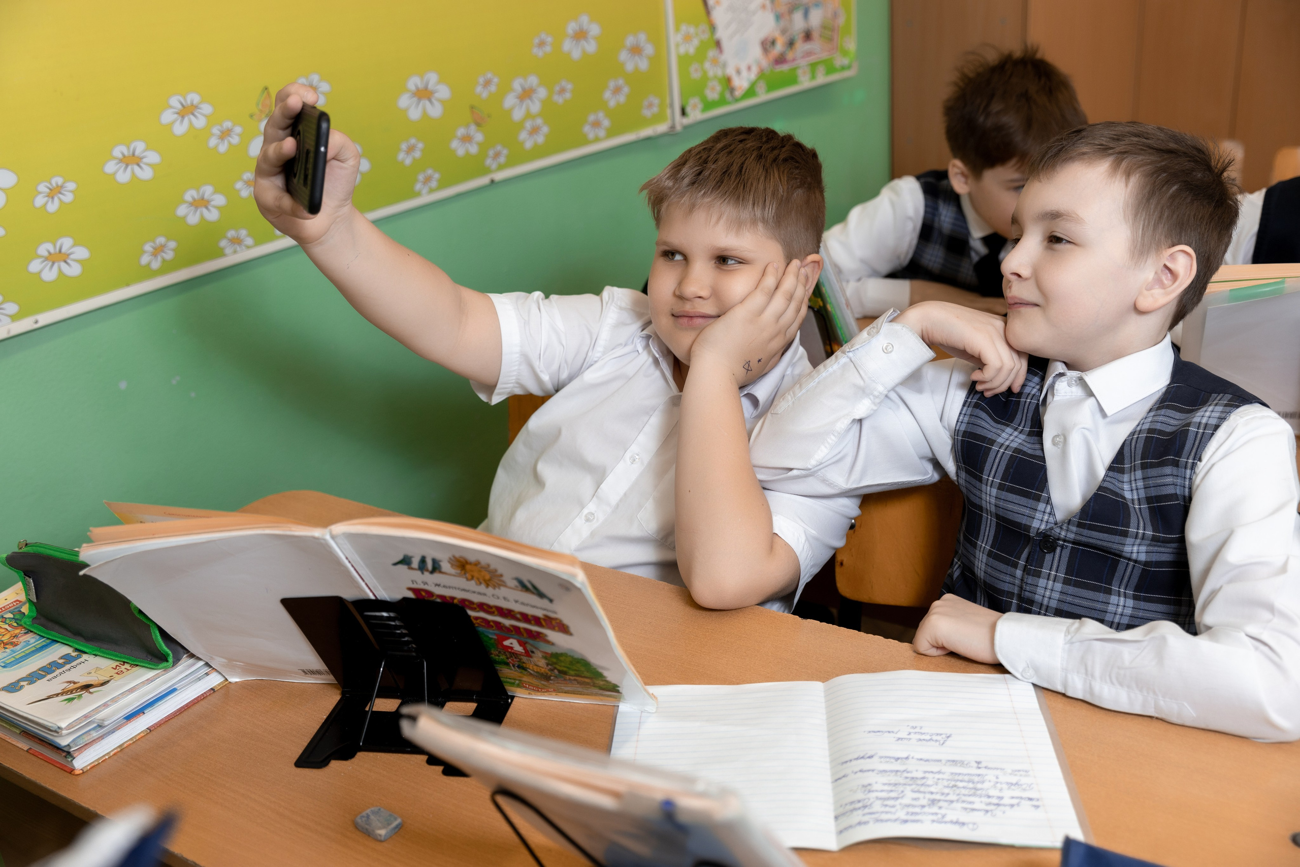 Школа 54 4А кл (2023-24) 2 часовая фотосессия в школе. Свадебный и Семейный фотограф г. Ижевск Гульназ Солдатова. Гульназ фото