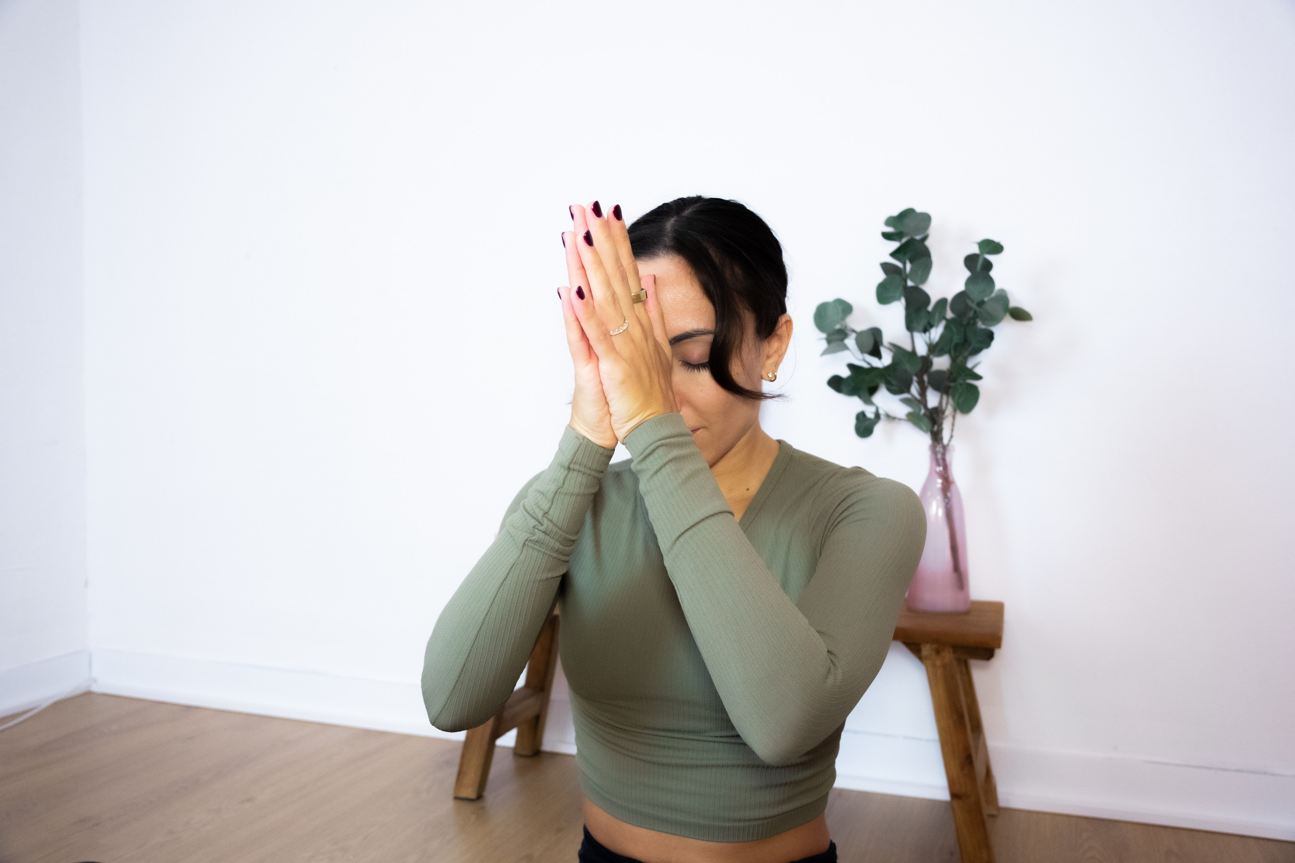 Yoga with Sophie. Elena Harlaut Photographer