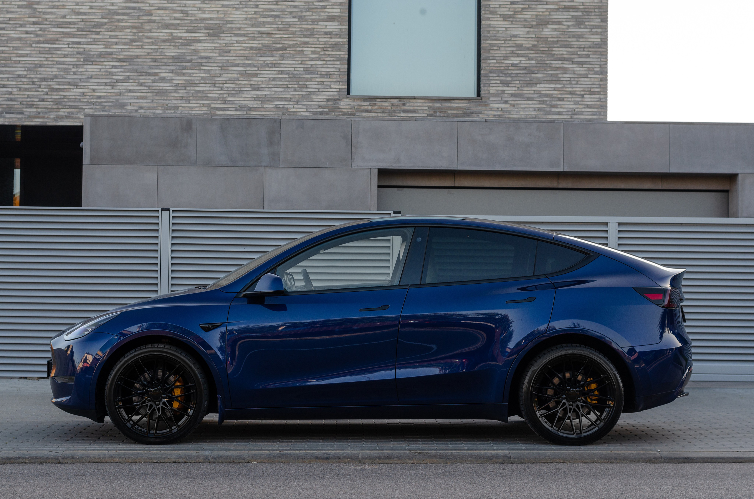 Tesla. Автомобильный и интерьерный фотограф в Минске Александр Тагаев