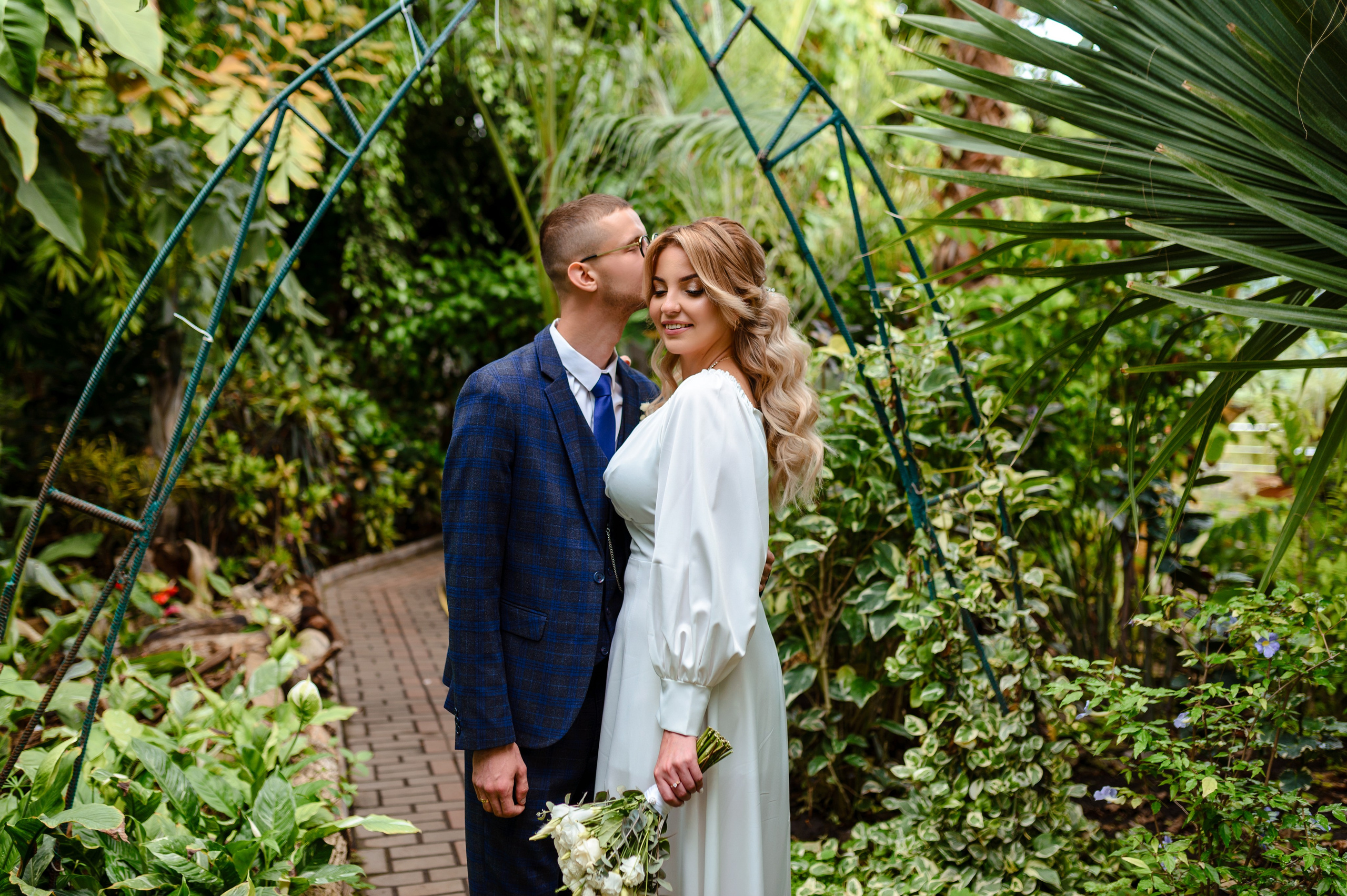 Прогулка Натальи и Дмитрия (Оранжерея + Ё-Моё). Семейный и свадебный фотограф в Донецке и Макеевке Дяченко Наталья