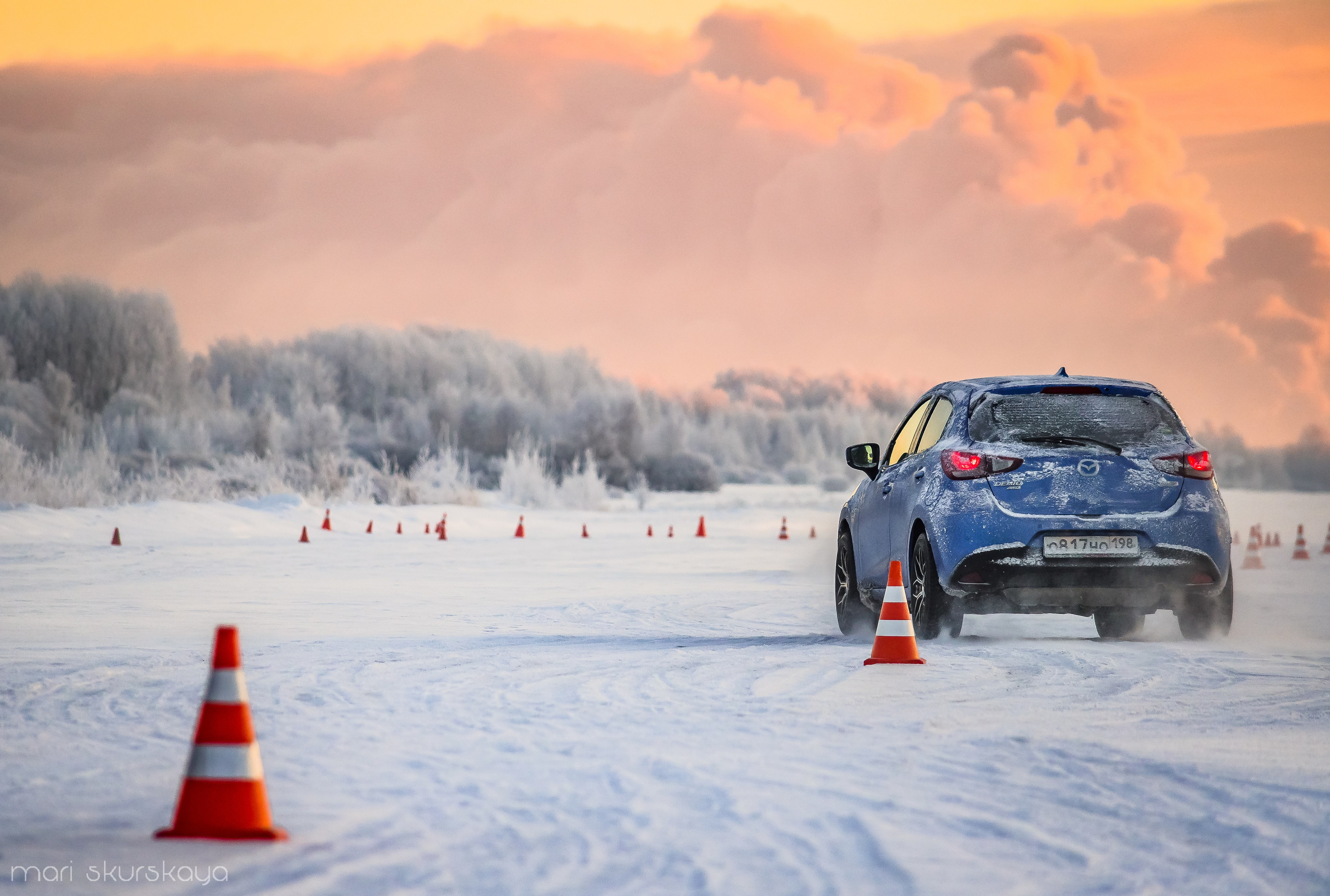 Контраварийная практика вождения автомобиля. Мотофотограф в Санкт-Петербурге Мария Скурская