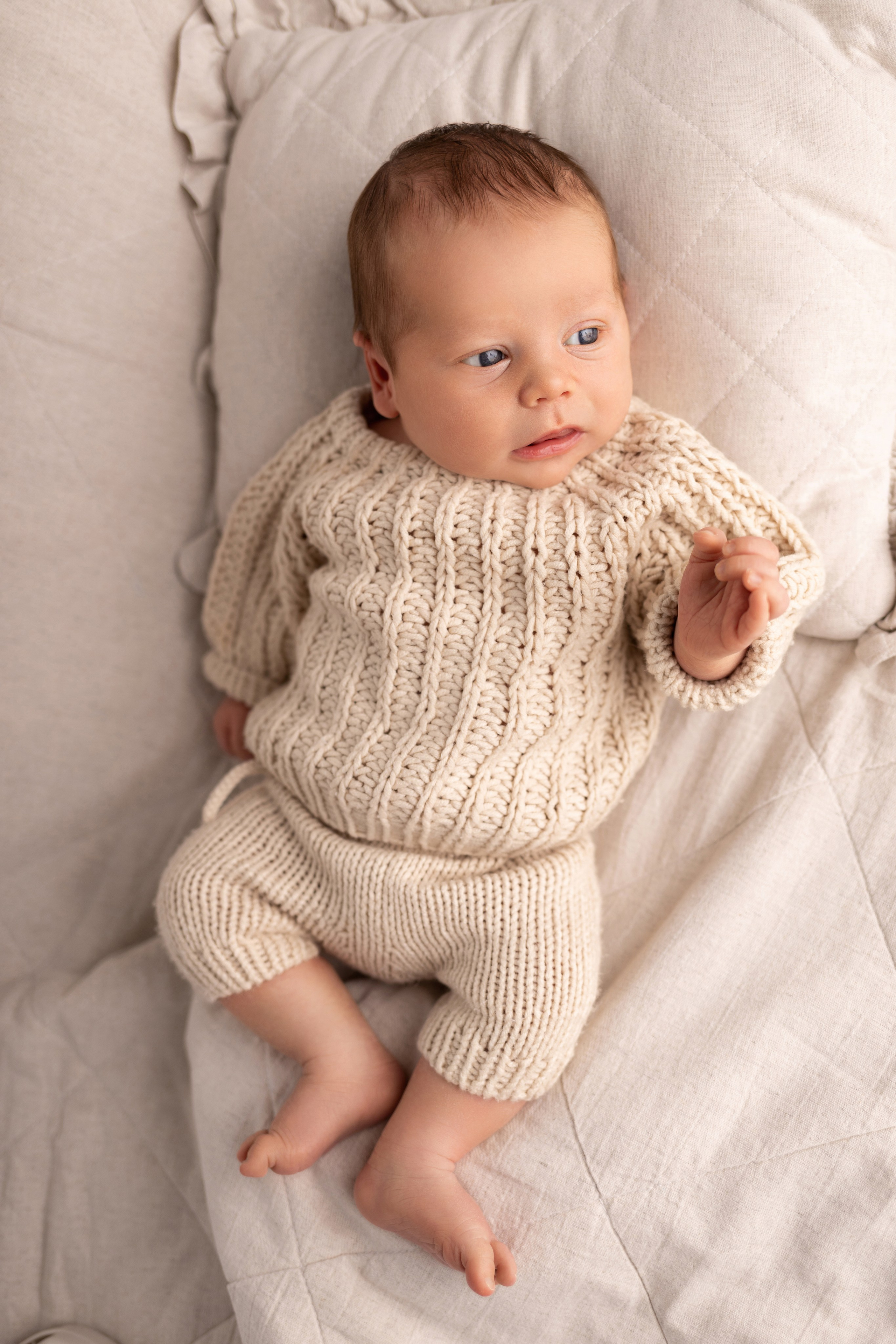 Newborn съемка в стиле Лайф. Фотограф новорожденных малышей в Омске и Омской области Эльвира Камаева