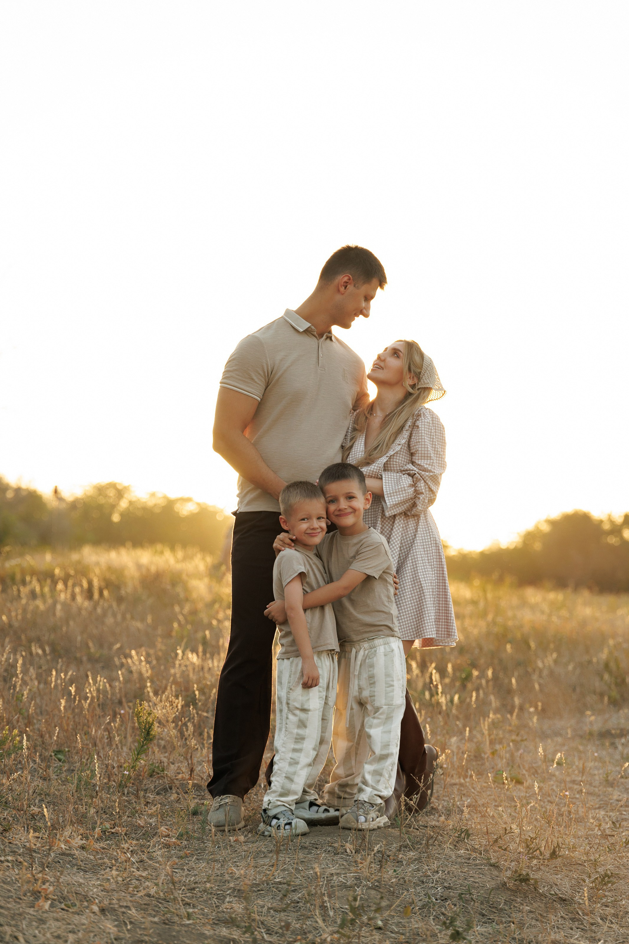 Дмитрий, Евгения, Мотя и Тима. Свадебный фотограф в Ростове — на — Дону Александра Пивоварова