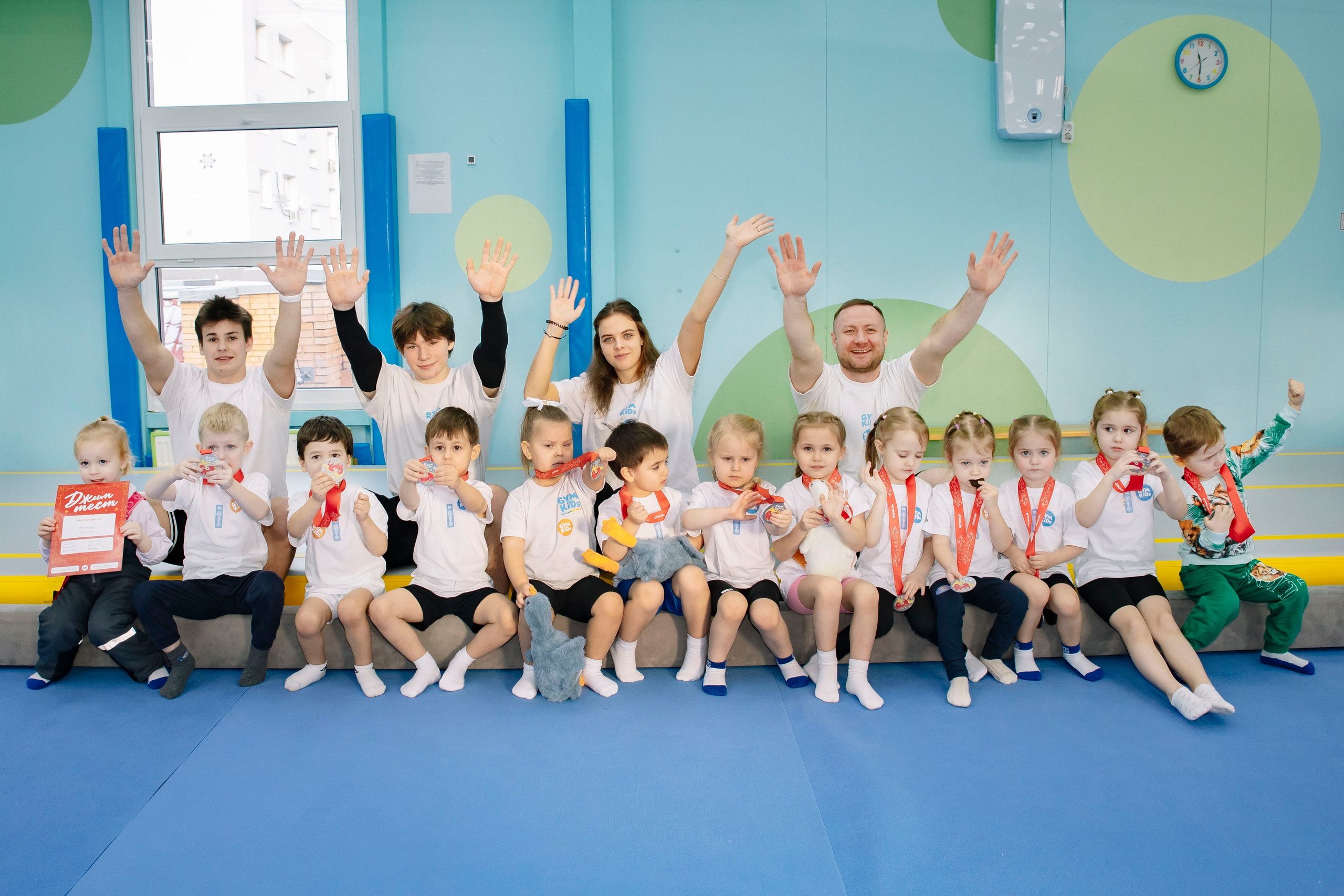 Соревнования по гимнастике в Gymkids Звенигород. Профессиональный фотограф в Москве | Заказать фотосессию и съемку