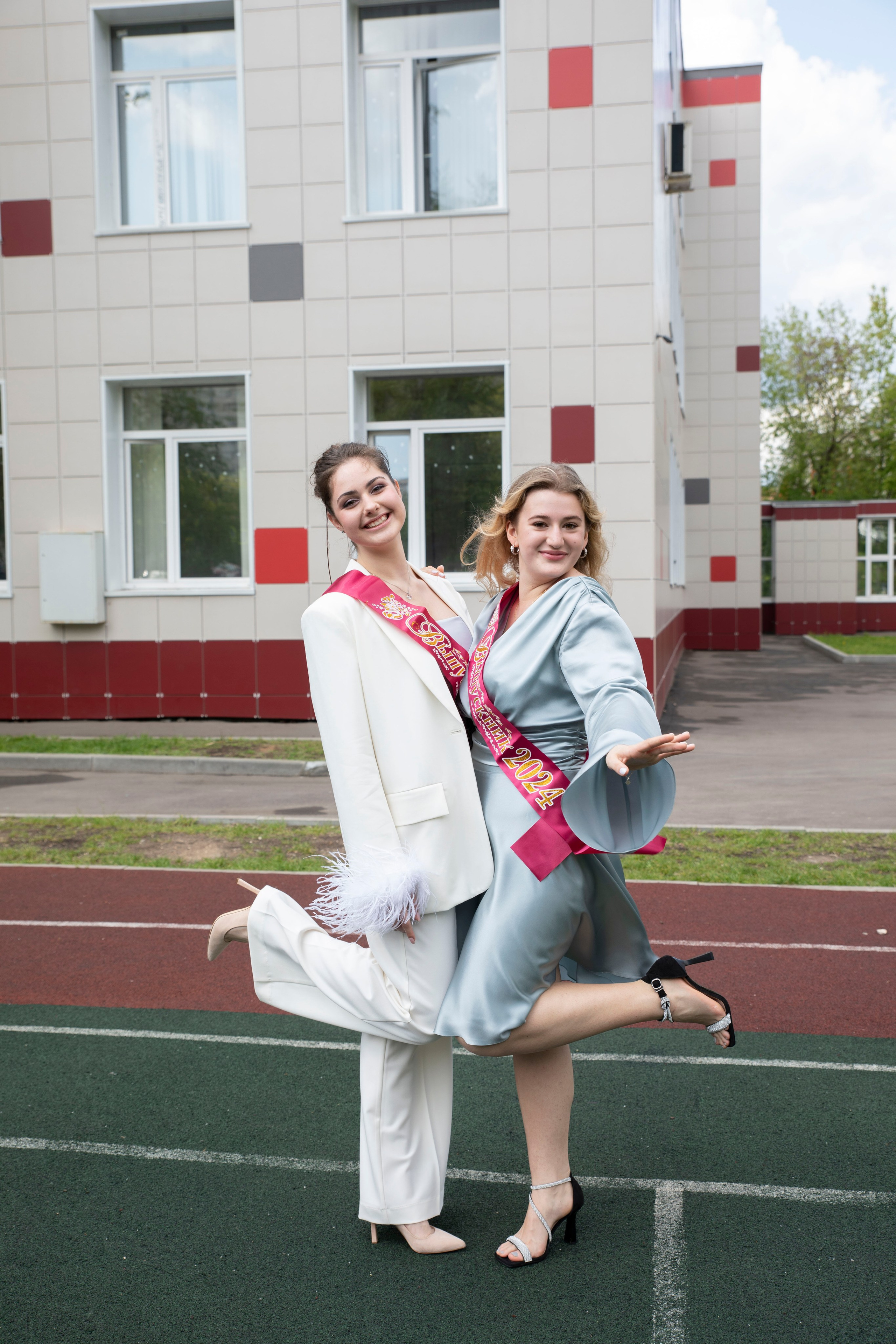 Последний звонок Школа Баренбаума 1517. Фотограф в Москве Яна Полосина