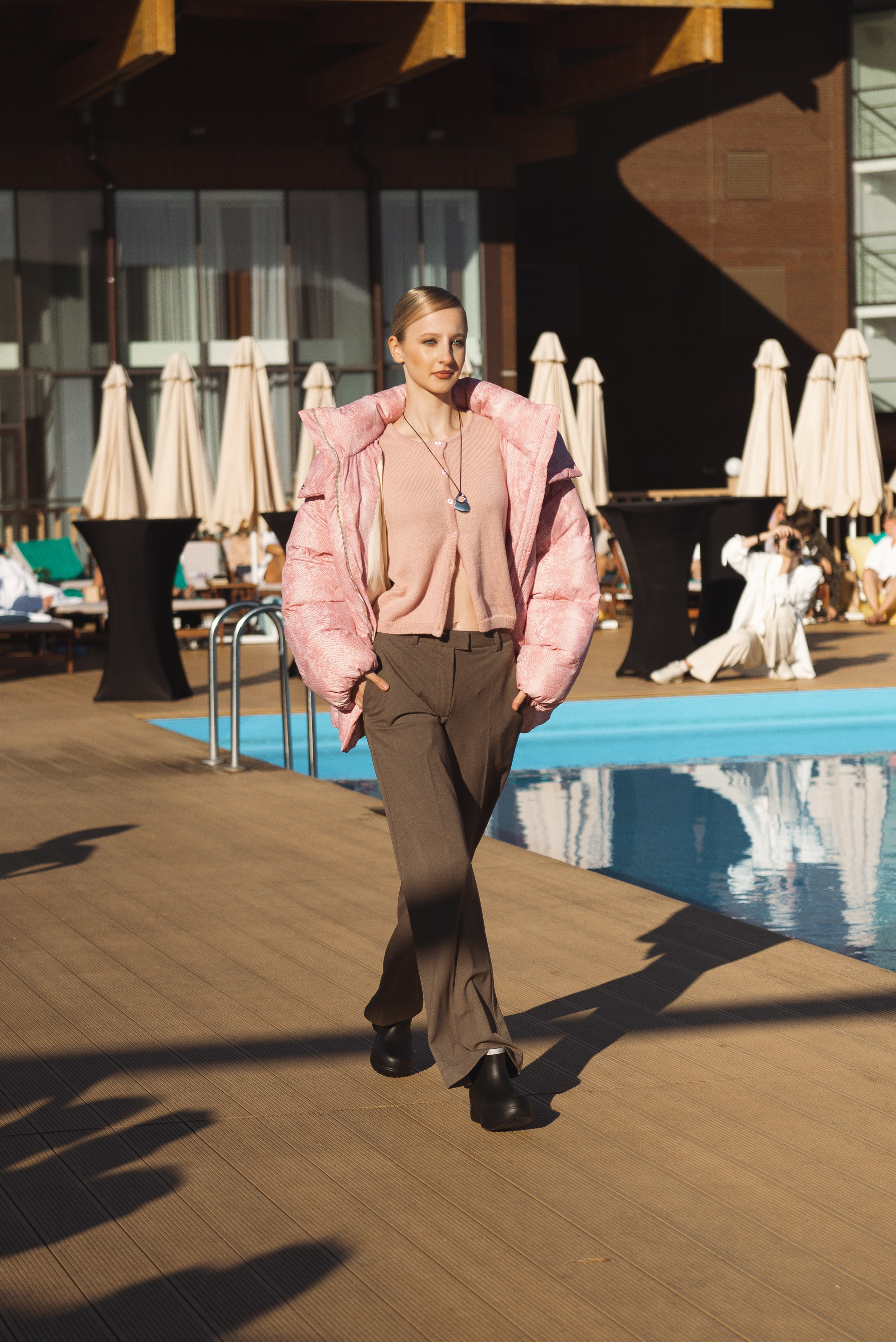 Фестиваль «Широта» и показ в «Азимут» Переславль-Залесский. Фотограф Москва Настя Профотовна. Репортажные, свадебные и контент фотосессии