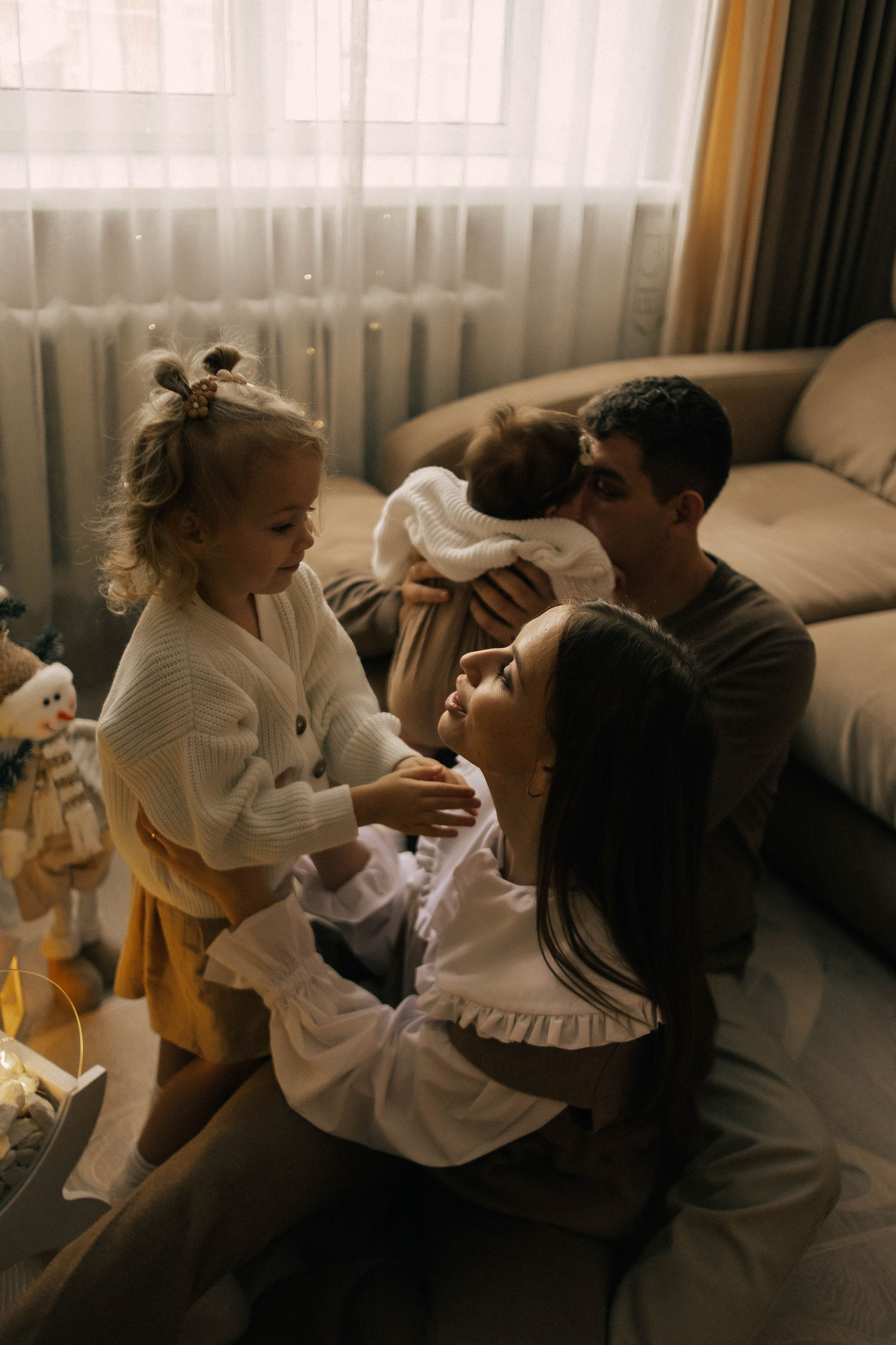 Анастасия, Андрей, Ариша и Анюта. Главная