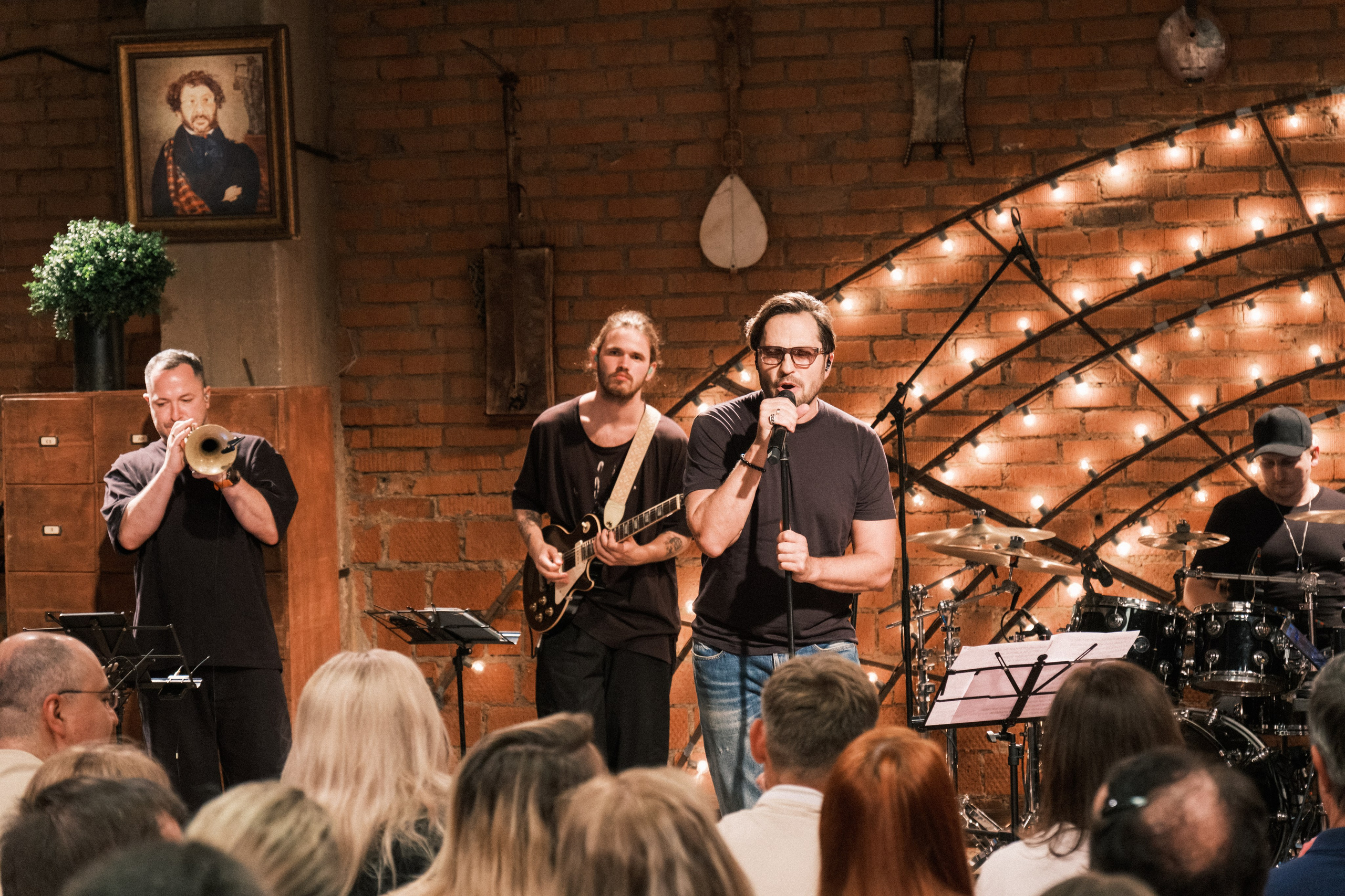 Квартирник у Маргулиса. Александр Ревва (Артур Пирожков). Профессиональный фотограф в Москве и МО Денис Кулешов