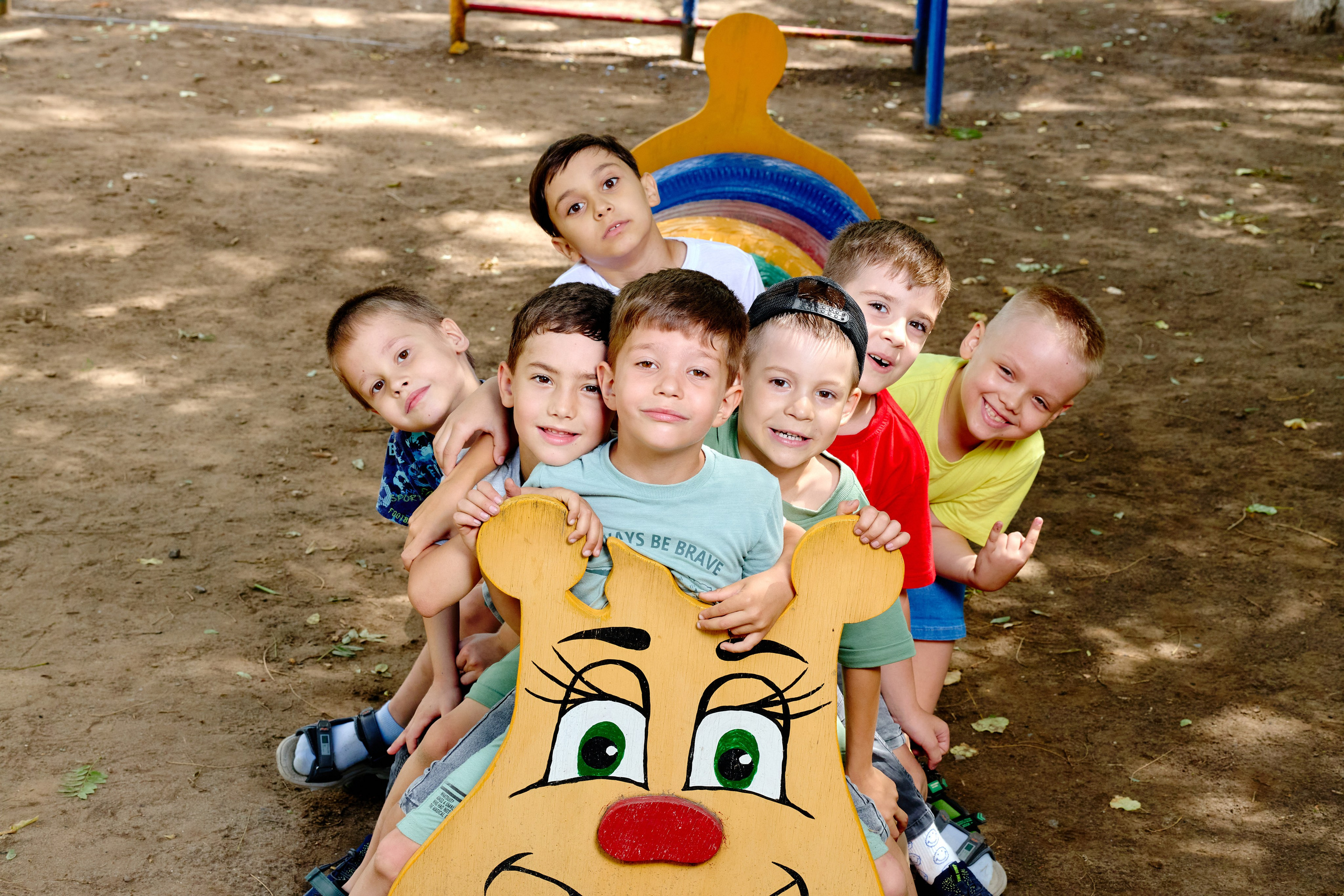 Пример летней съемки в детском саду № 92 Старшая группа Радуга. Фотограф Выпускные альбомы Таганрог Сергей Коробченко