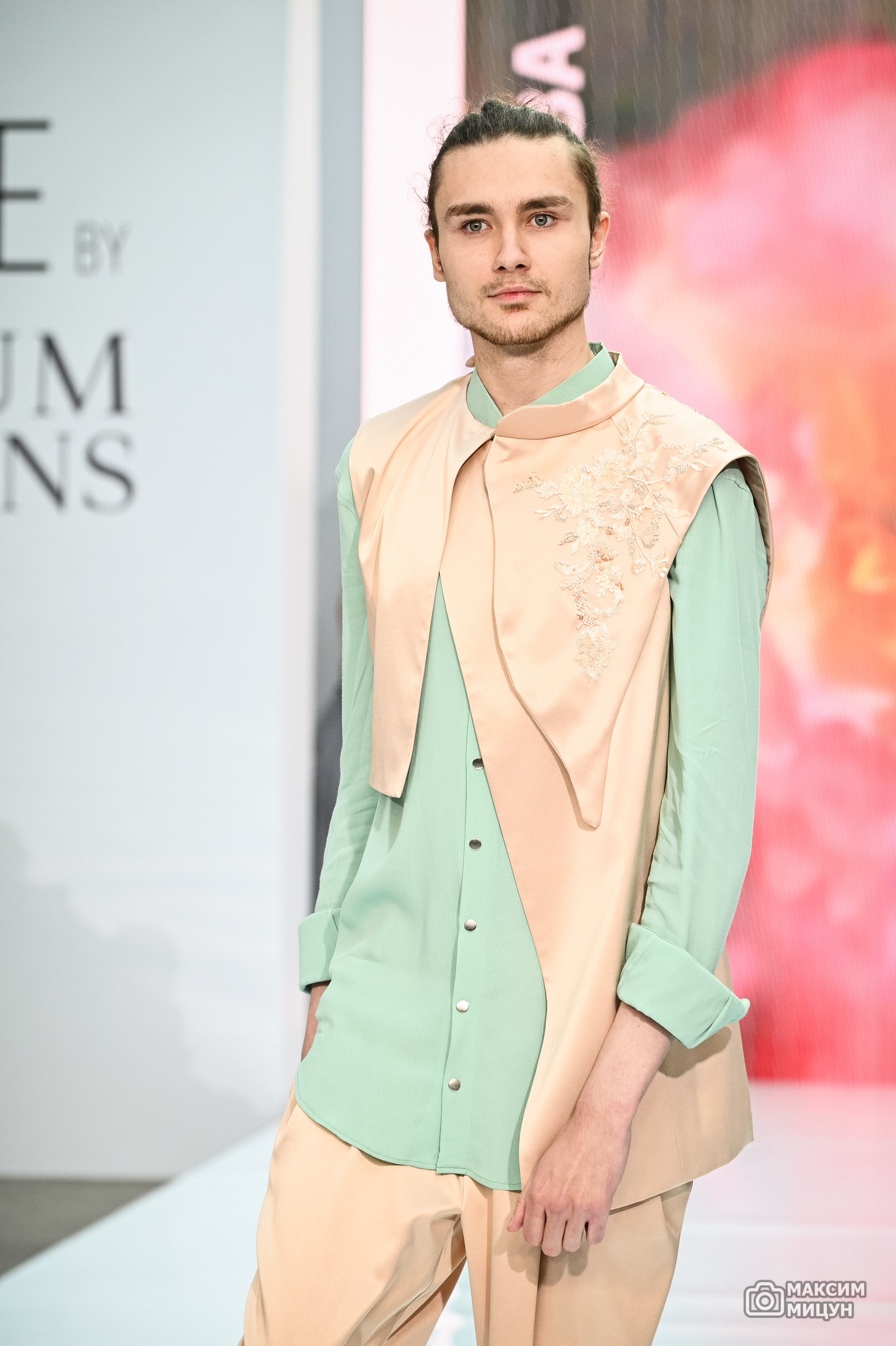 Модные показы. Фотограф Максим Мицун. Портрет, свадьба, репортаж, каталог