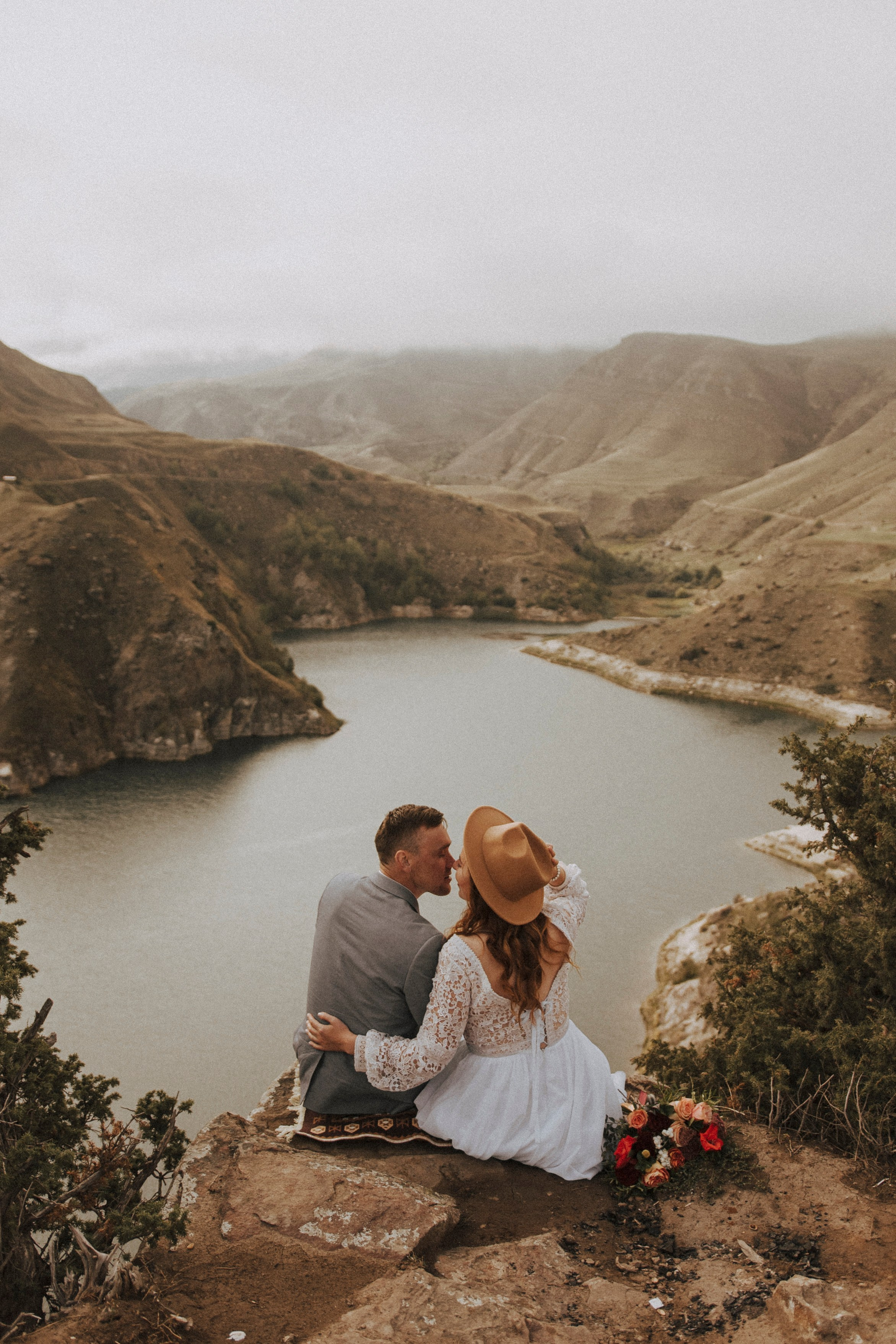 ГОРЫ НАС СВЯЗАЛИ. Фотограф Настя Конник | Пятигорск | Эльбрус | Домбай | Архыз | Видеограф КМВ