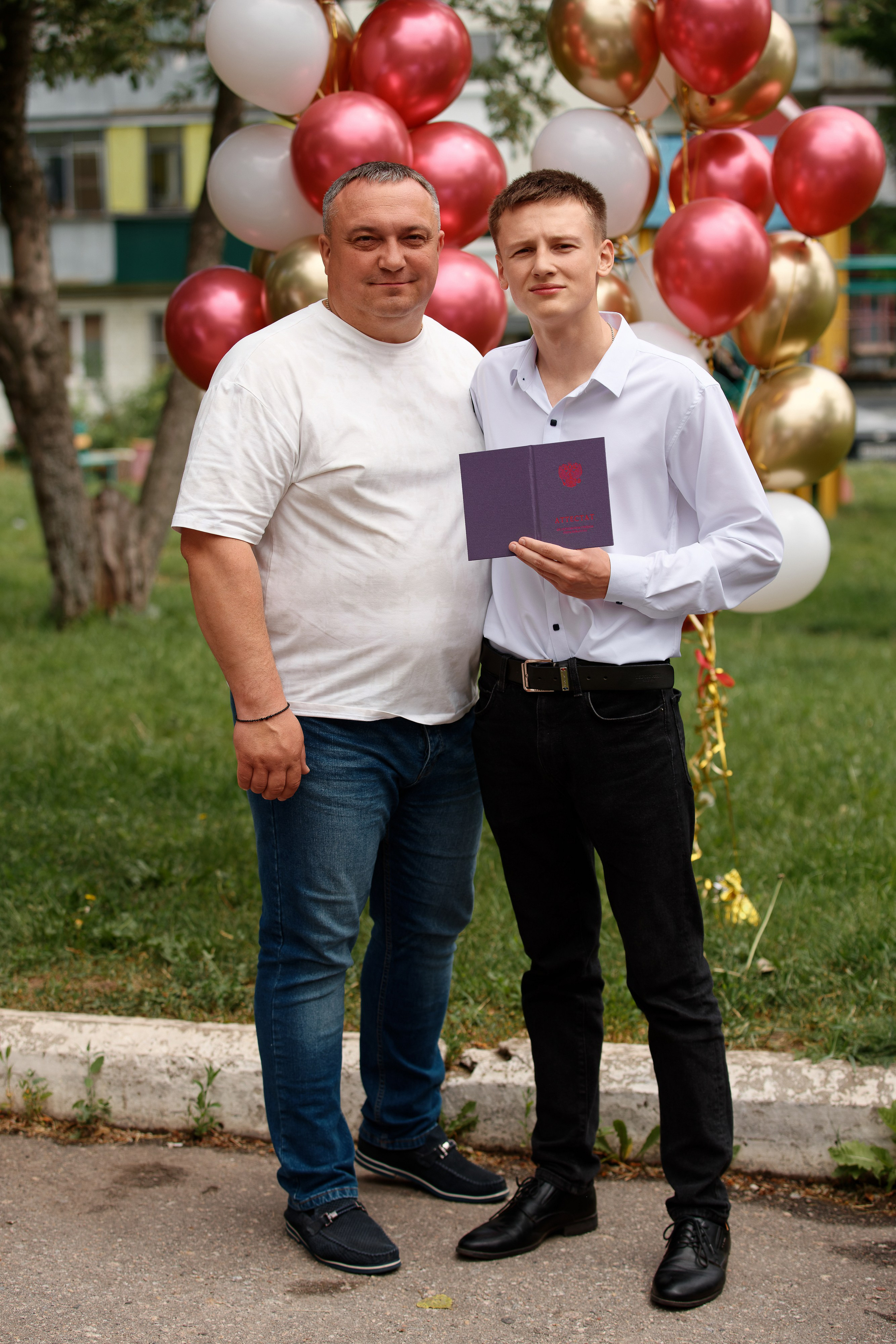 Вручение аттестатов Школа № 57. Семейный фотограф — Макс Белогрудов