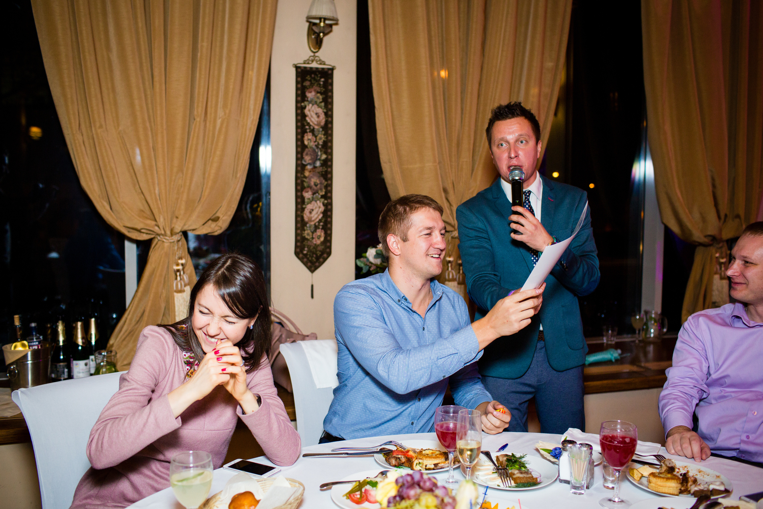 Ведущий Алексей Зубков. Ведущий на свадьбу в Москве Зубков Алексей