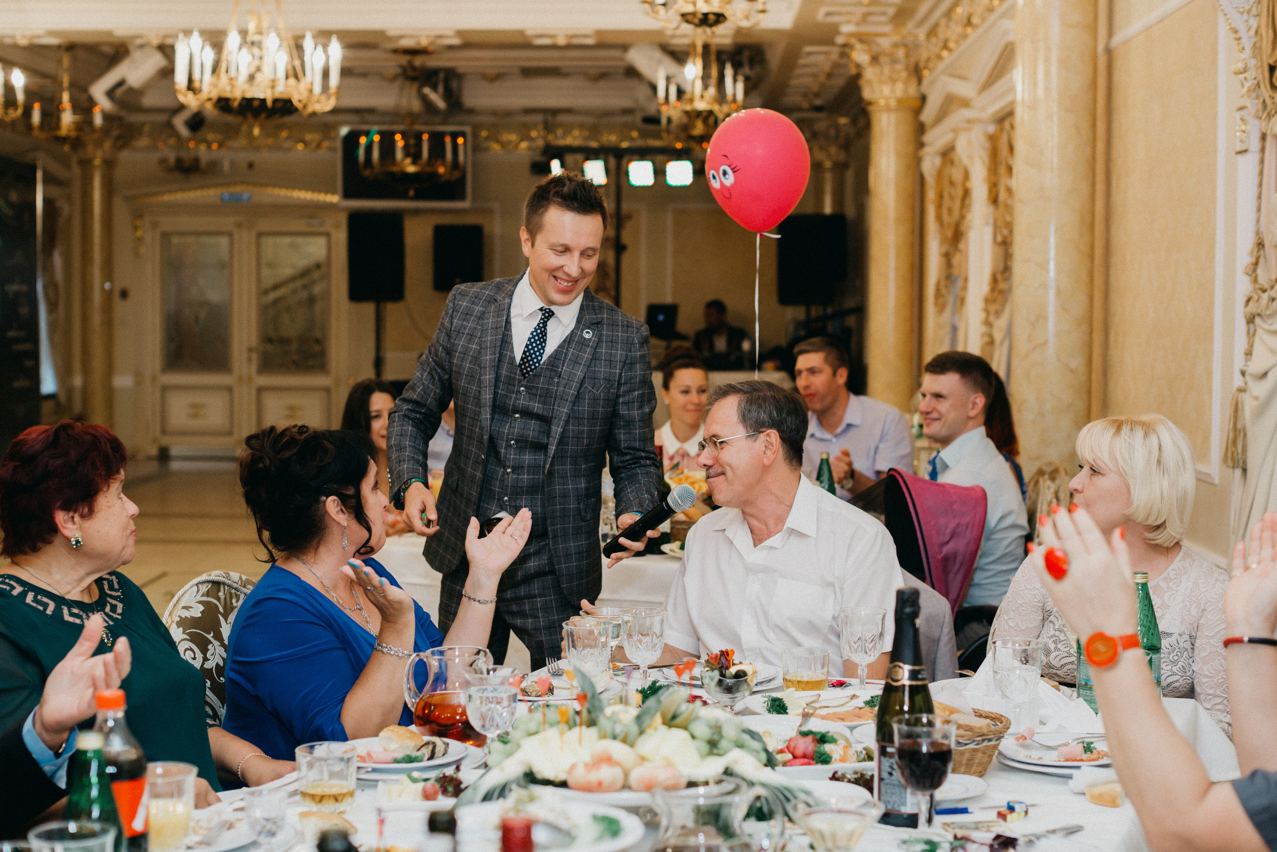 Ведущий Алексей Зубков. Ведущий на свадьбу в Москве Зубков Алексей