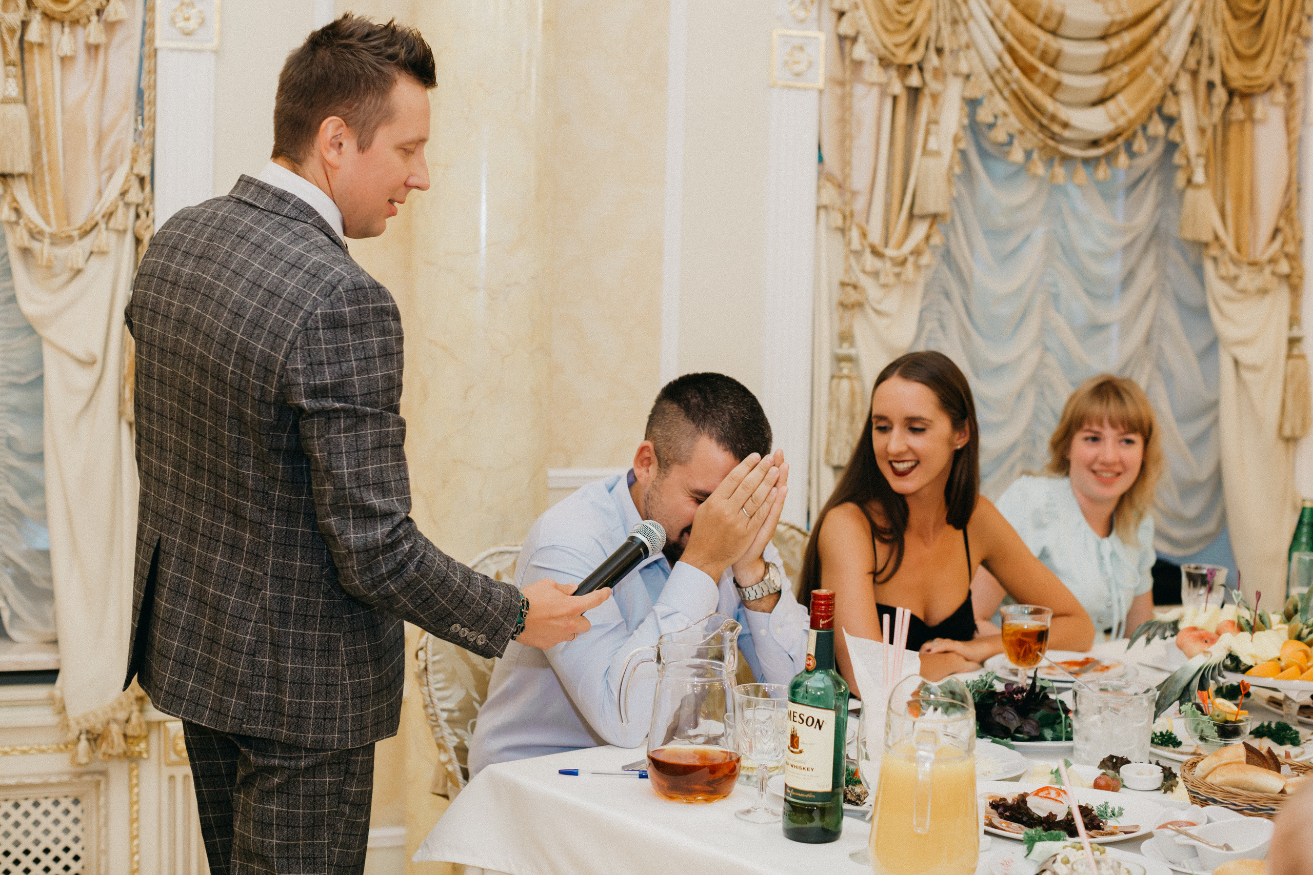 Ведущий Алексей Зубков. Ведущий на свадьбу в Москве Зубков Алексей