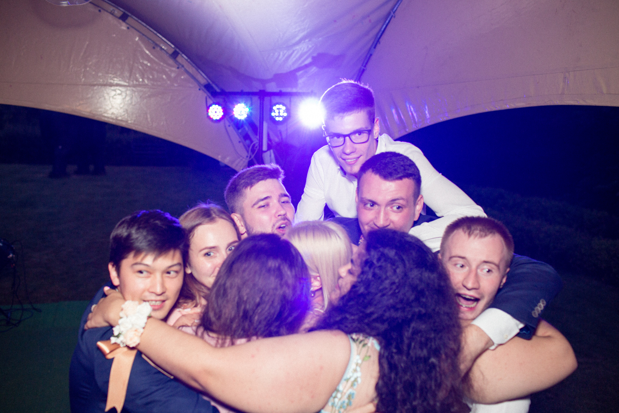 Ведущий Алексей Зубков. Ведущий на свадьбу в Москве Зубков Алексей