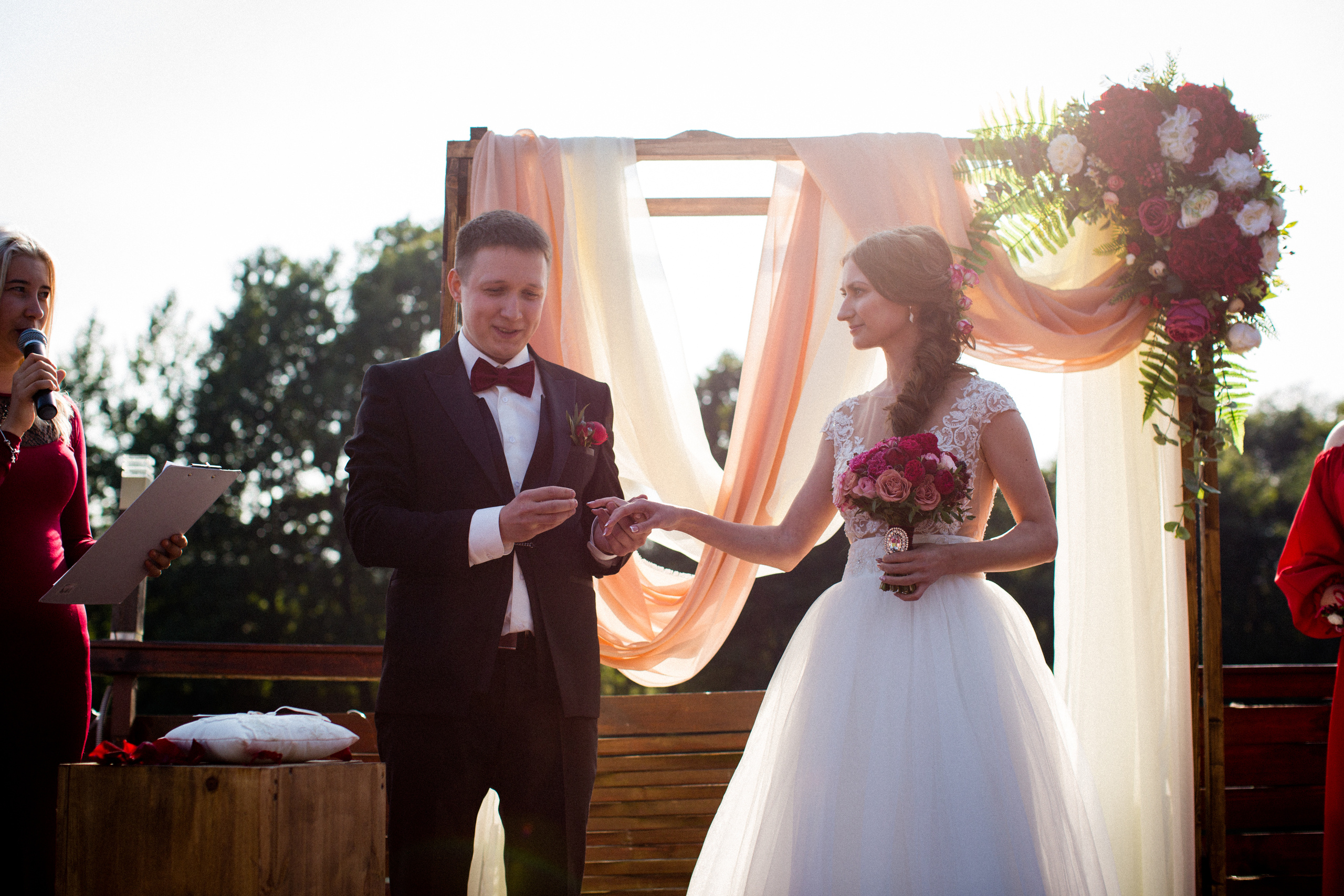 Ведущий Алексей Зубков. Ведущий на свадьбу в Москве Зубков Алексей