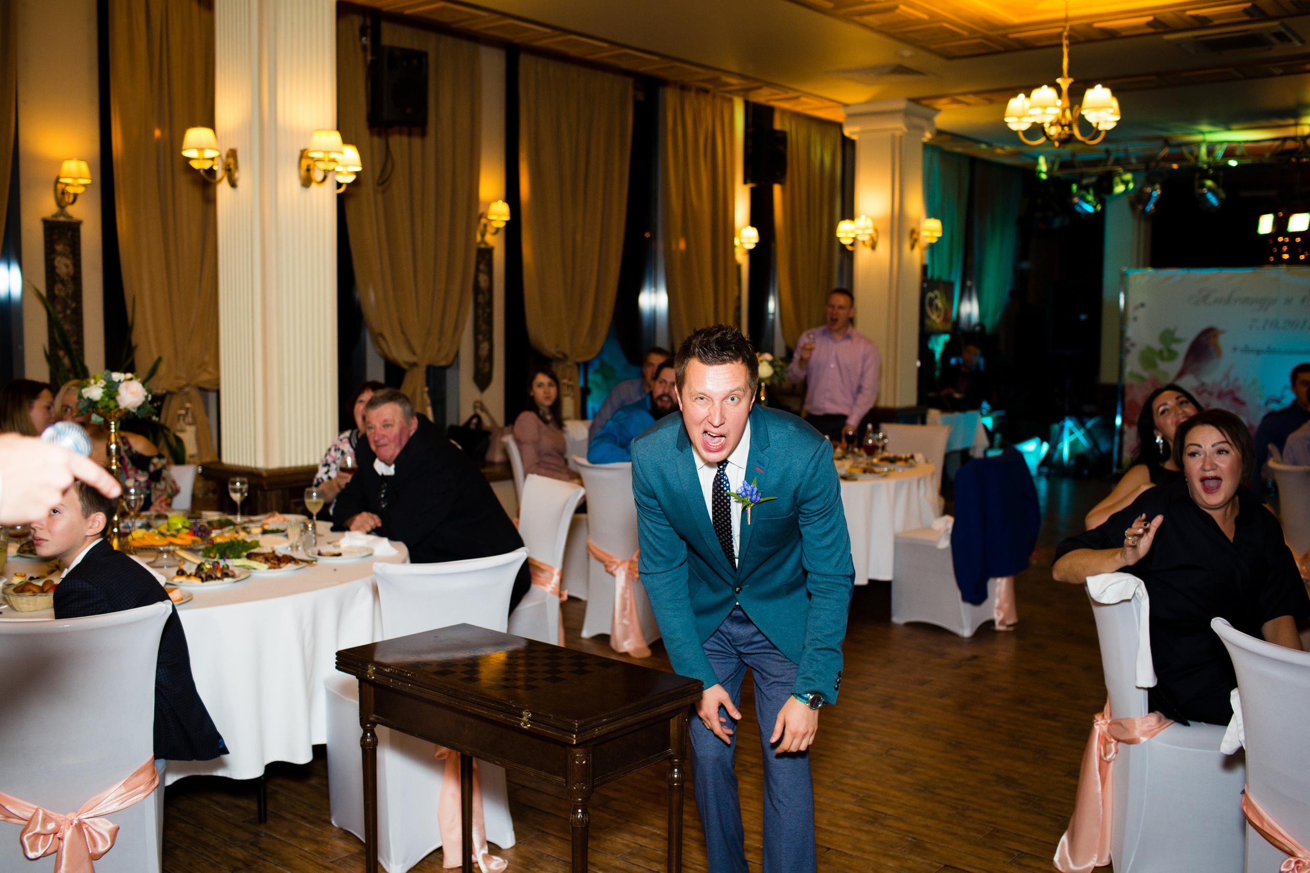 Ведущий Алексей Зубков. Ведущий на свадьбу в Москве Зубков Алексей