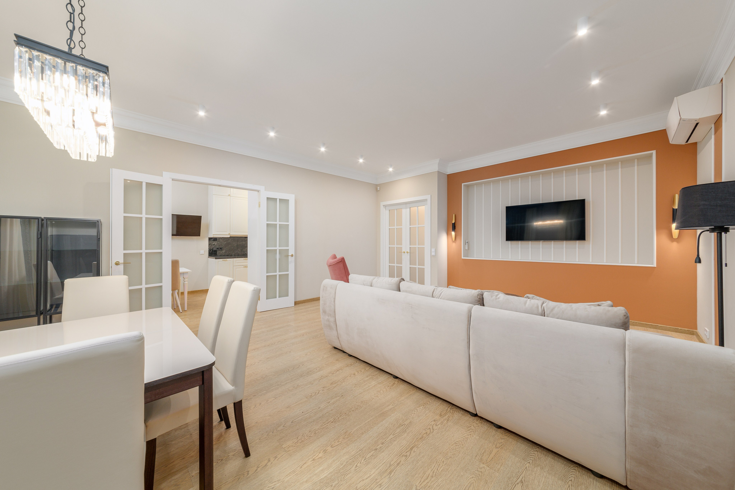 Трёхкомнатная квартира, Морской пр-кт