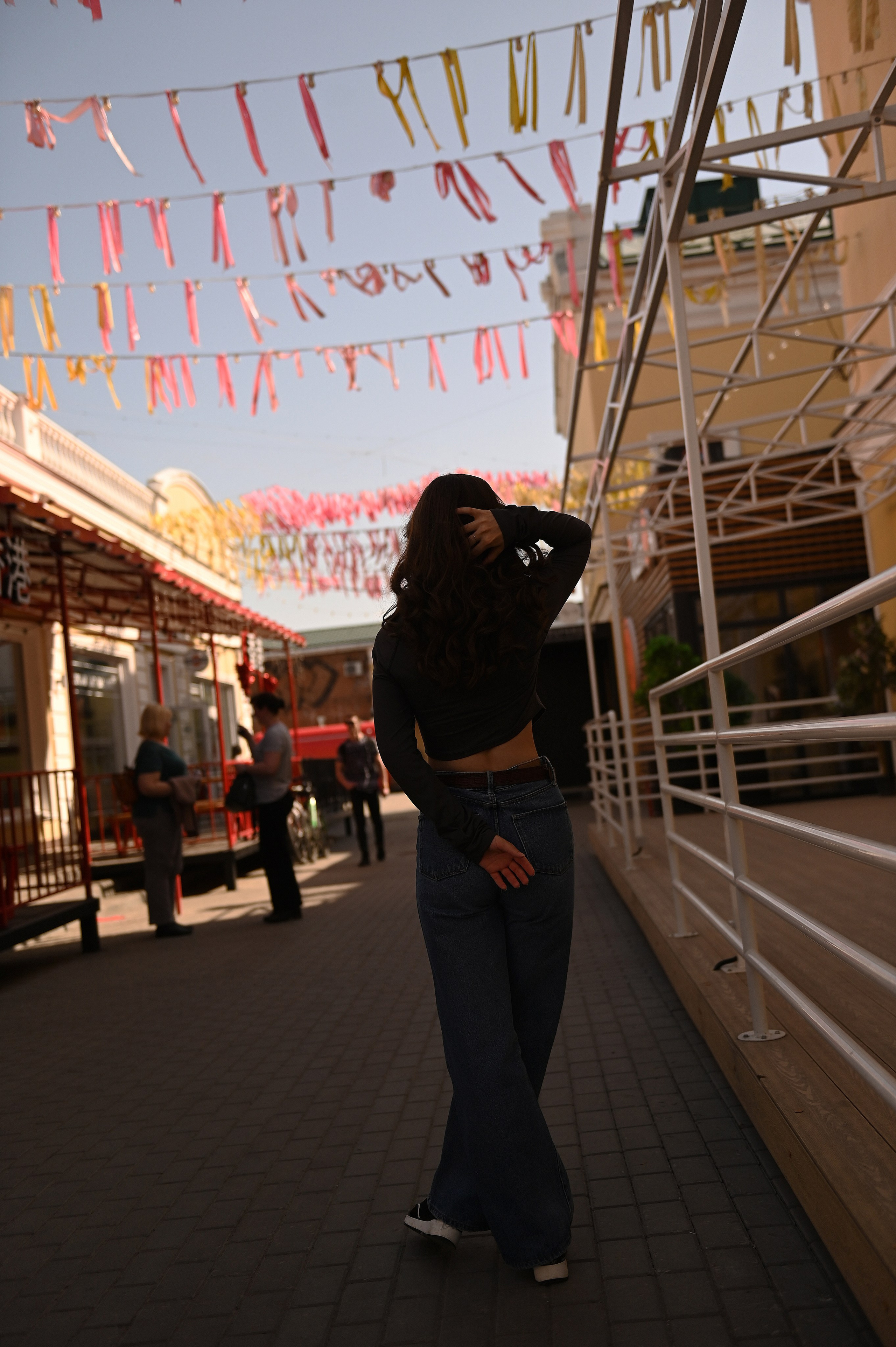 Индивидуальная прогулочная в городе. Свадебный, семейный, детский, контент фотограф в Омске Максим Ильин