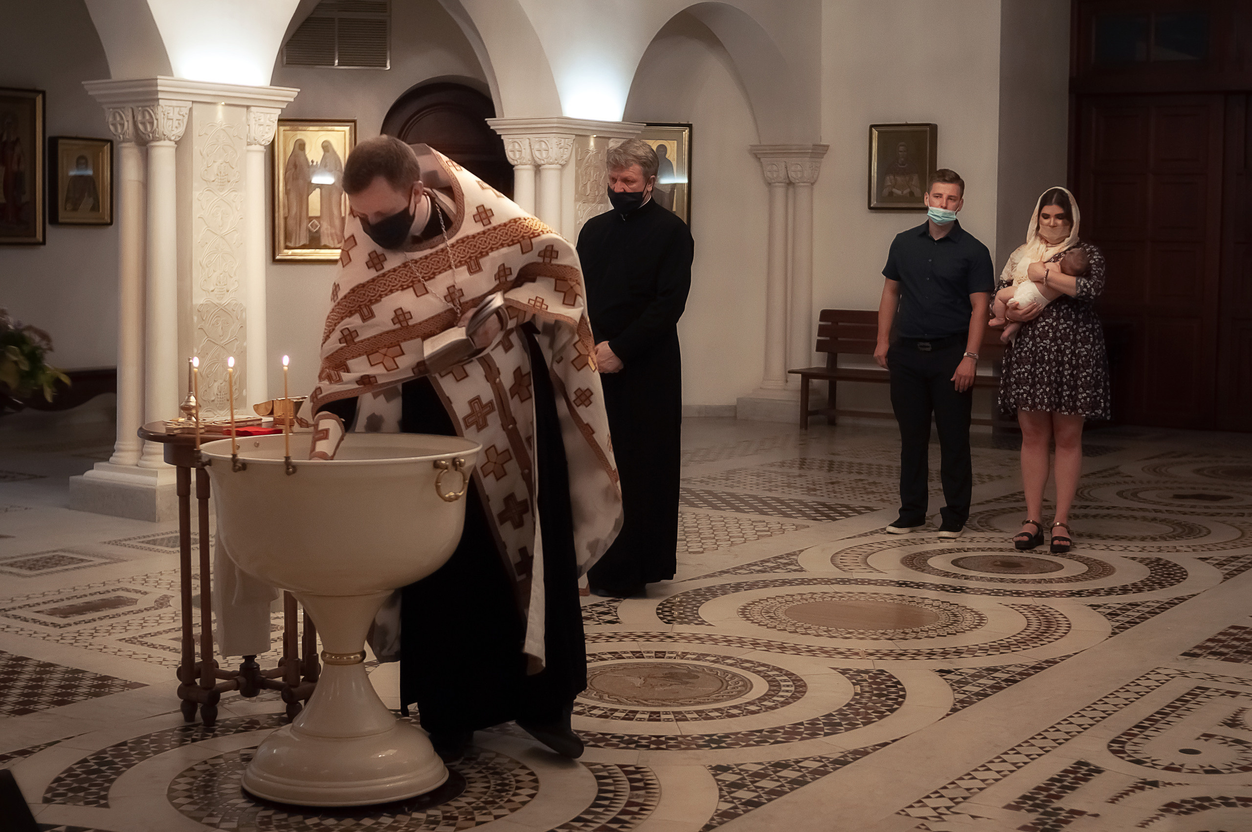 Крещение в Храме 40 мучеников Севастийских. Фотограф беременности и ньюборн в Ростове-на-Дону