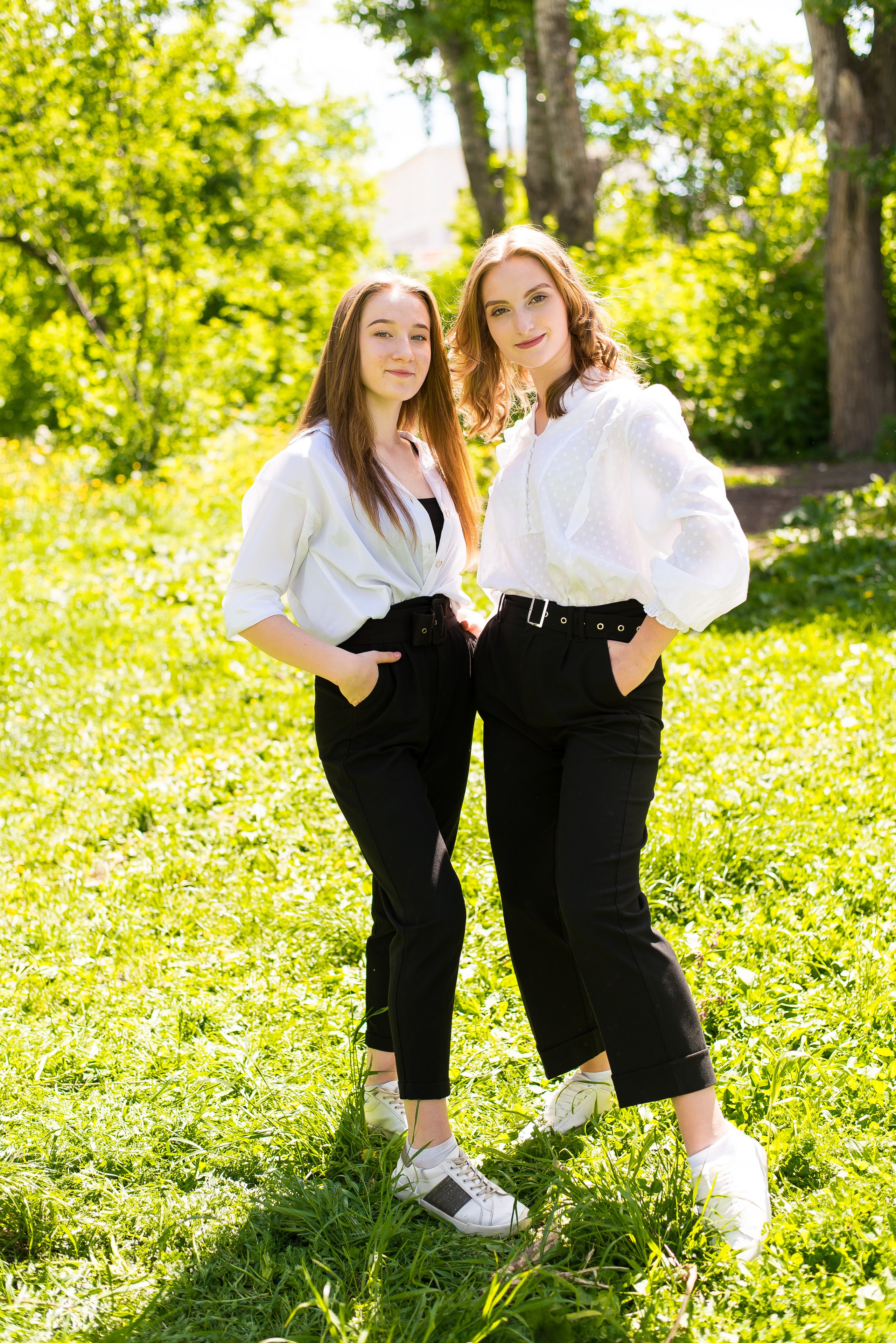 В школьном дворе, парке. Детский фотограф в Екатеринбурге и Берёзовском Евгений Кондаков