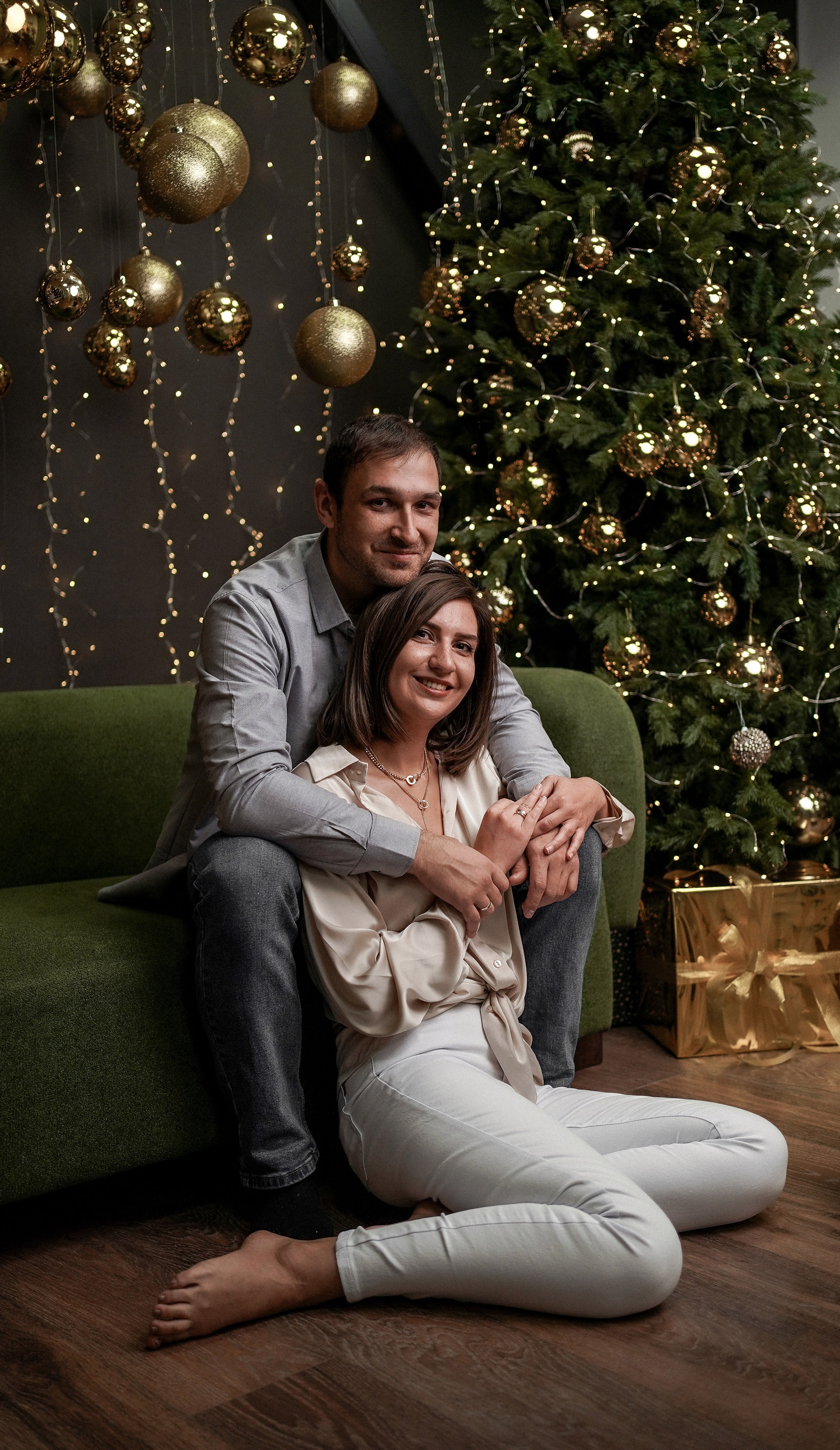 Новогодняя семейная фотосессия в фотостудии Авокадо. Фотограф Ростов-на-Дону. Свадебный фотограф в Ростове-на-Дону. Таинство Крещения и Венчания, семейные фотосессии. Алёна Чёботова