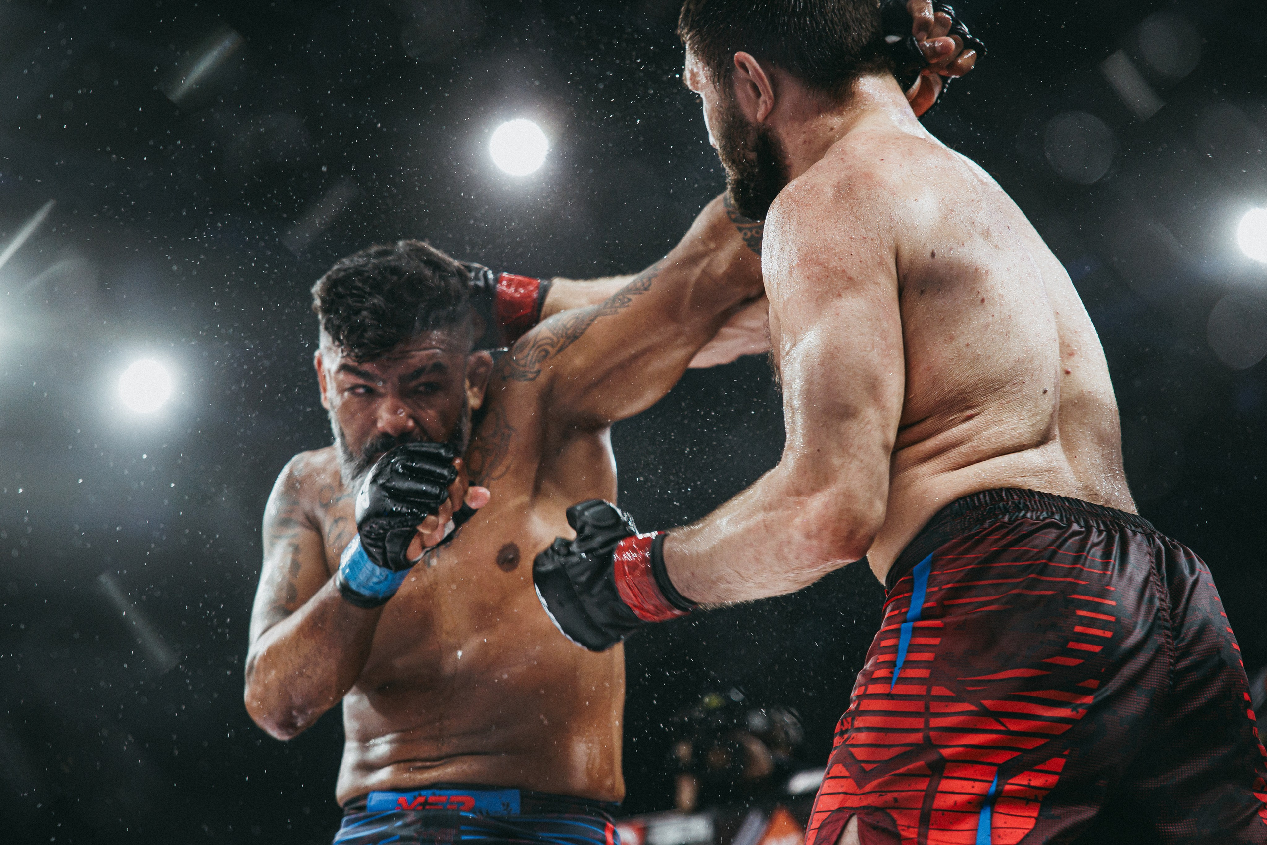 MFP255 ДУГЛАС РИБЕЙРО VS МАКСИМ БУТОРИН. Фотограф Иркутск Антипин Сергей