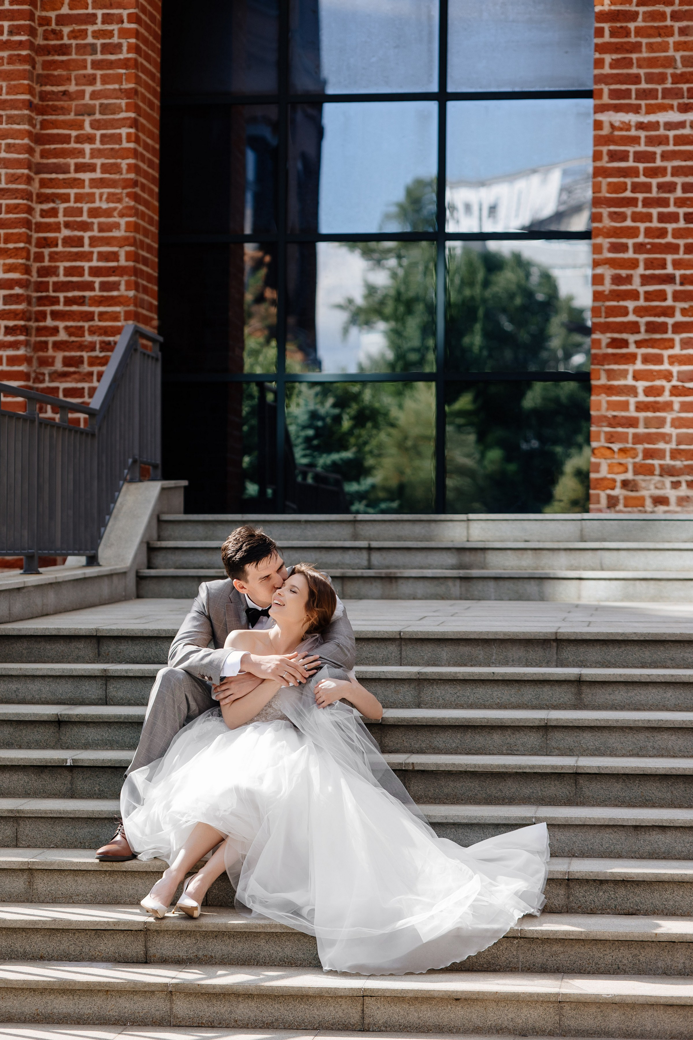 Свадебное утро в Hyatt Regency Хаятт Редженси, свадебная прогулка на Арме и банкет в О’Шалей. Свадебный и семейный фотограф Екатерина Иванова