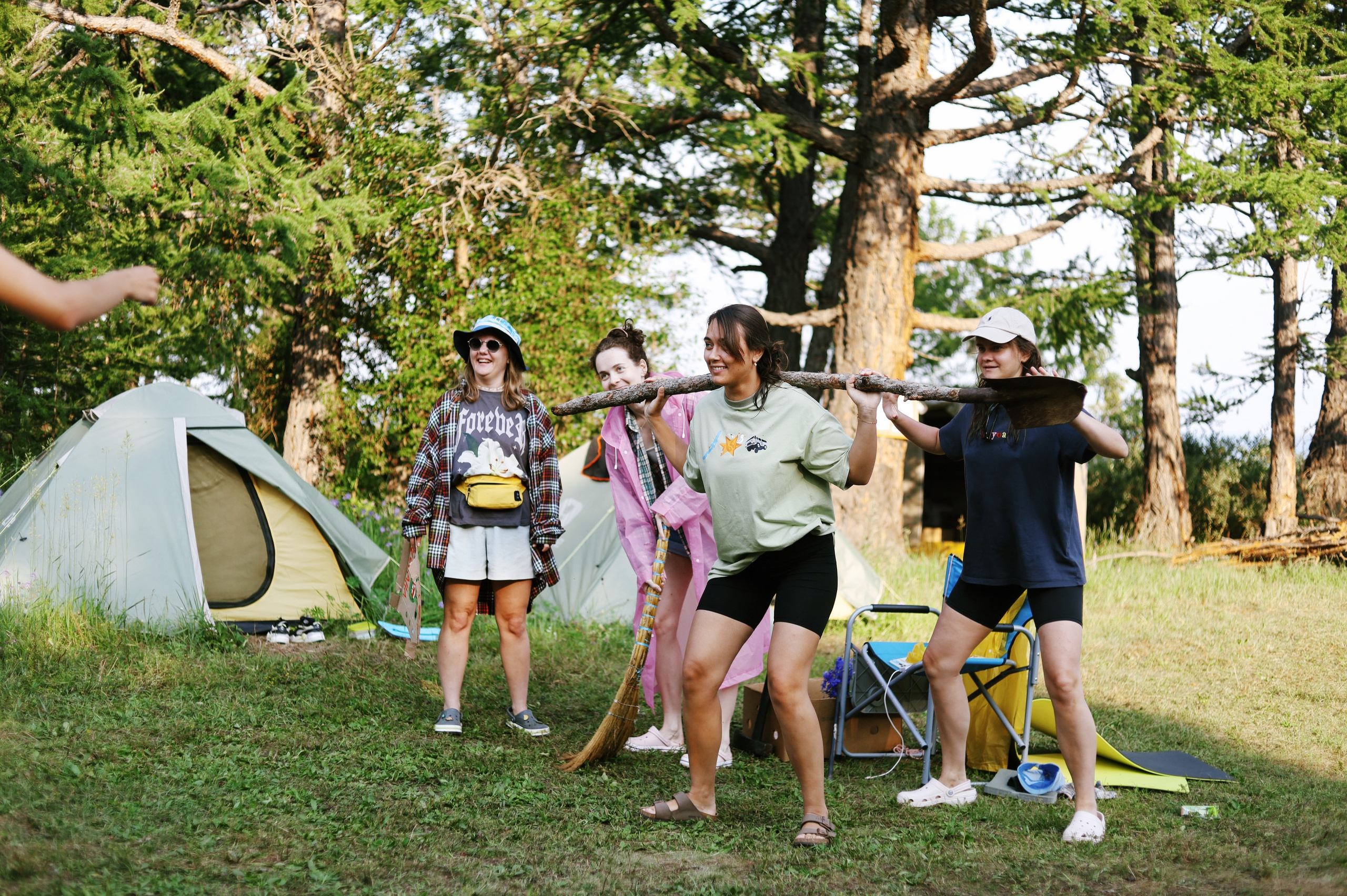 Лето 2024 / палатки. 1642 — первый лагерь для взрослых на Байкале