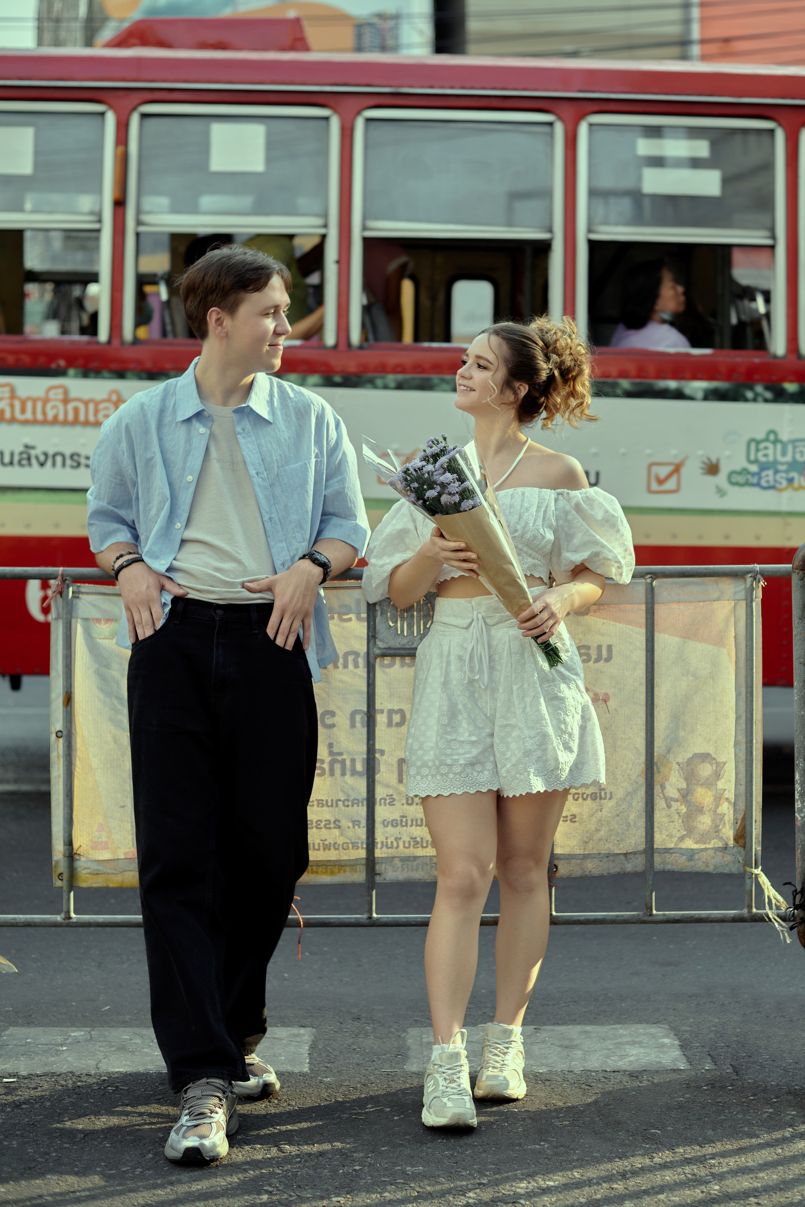 Lovestory photoshoot in Bangkok (story in Flowers market). Photographer Bangkok — Pattaya | фотограф Бангкок — Паттайа