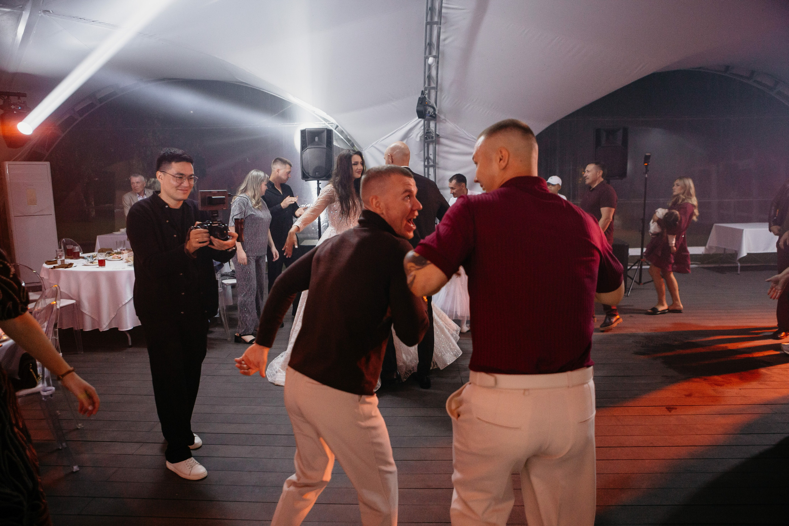 Е & M. Свадебный Фотограф, видеограф в Челябинске Глеб Хазиев