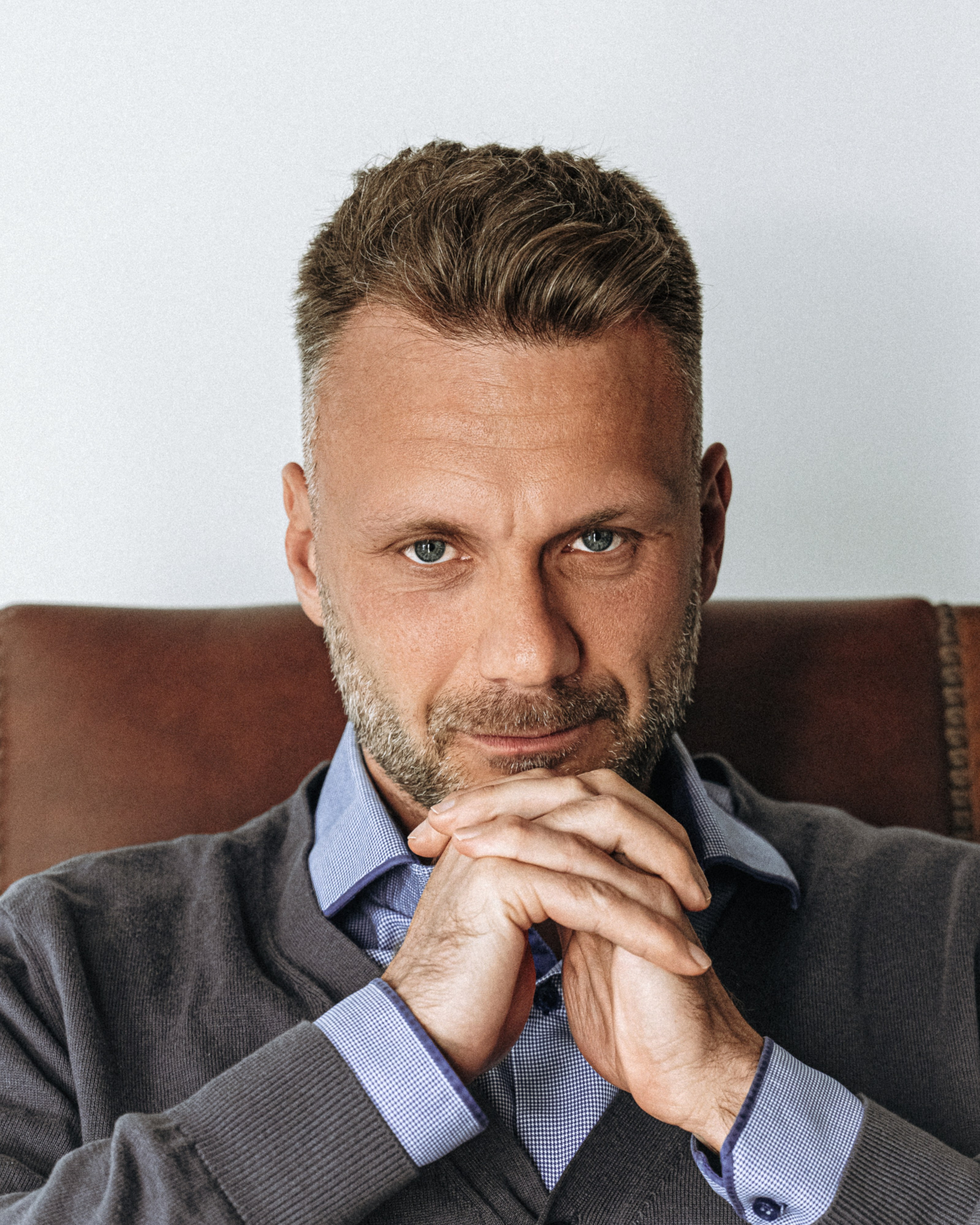 Portrait. Если ты на Земле — звони