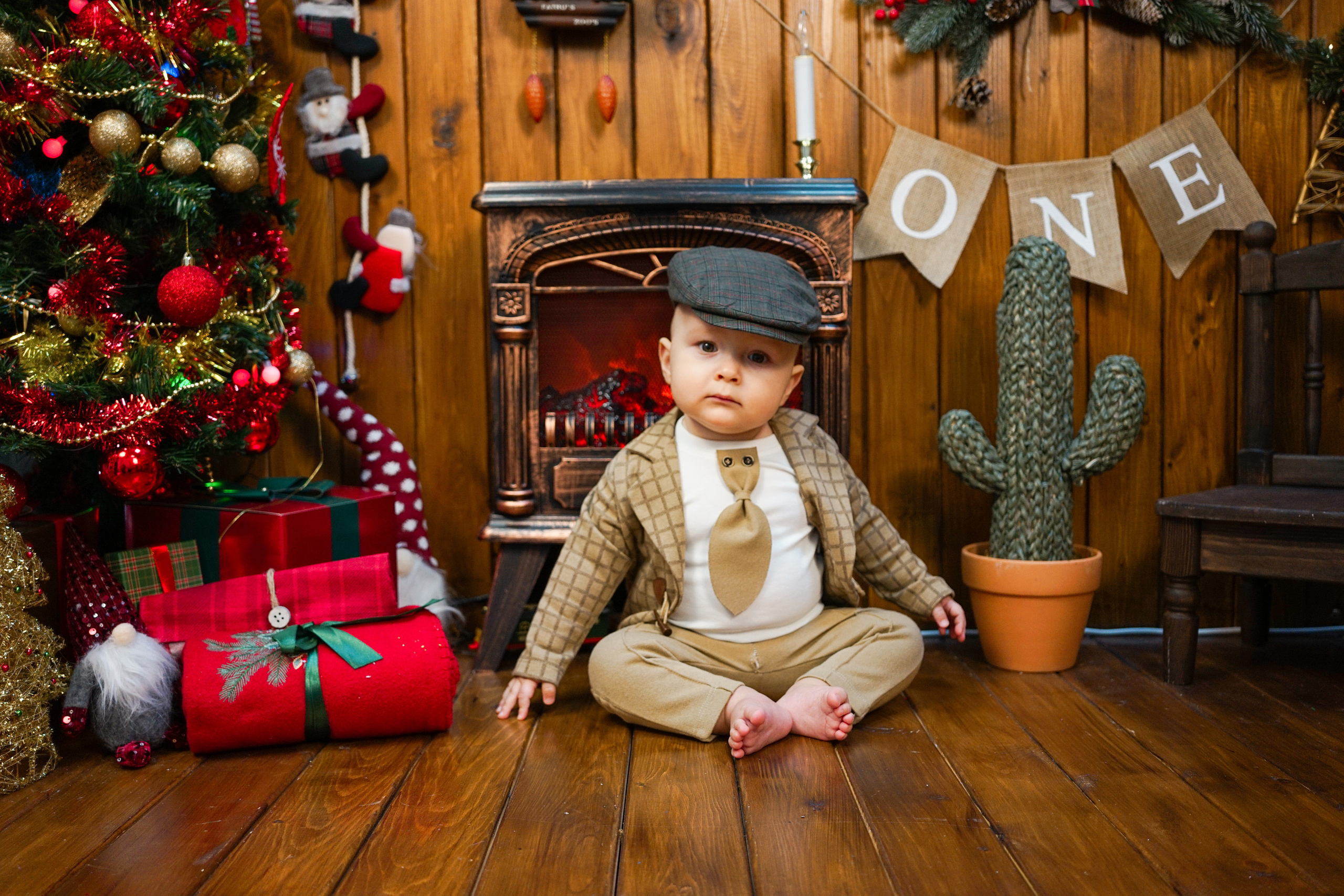 Деревянный Подиум. Детская Фотостудия ГОДОВАСИКИ в Санкт-Петербурге фотосесия на годик