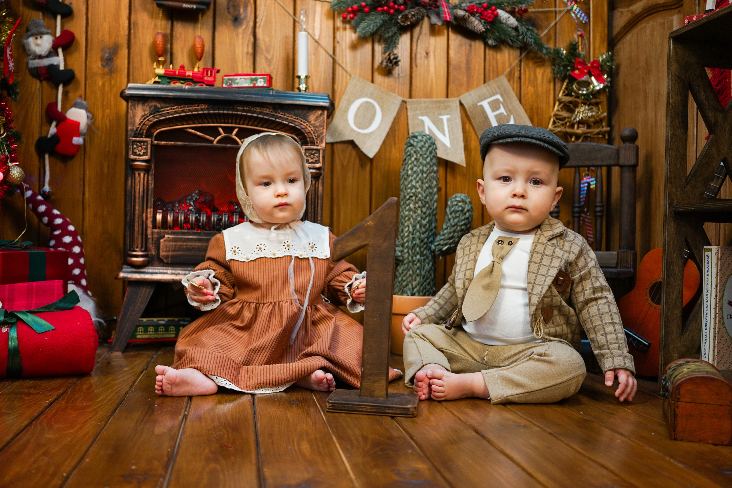 Деревянный Подиум. Детская Фотостудия ГОДОВАСИКИ в Санкт-Петербурге фотосесия на годик