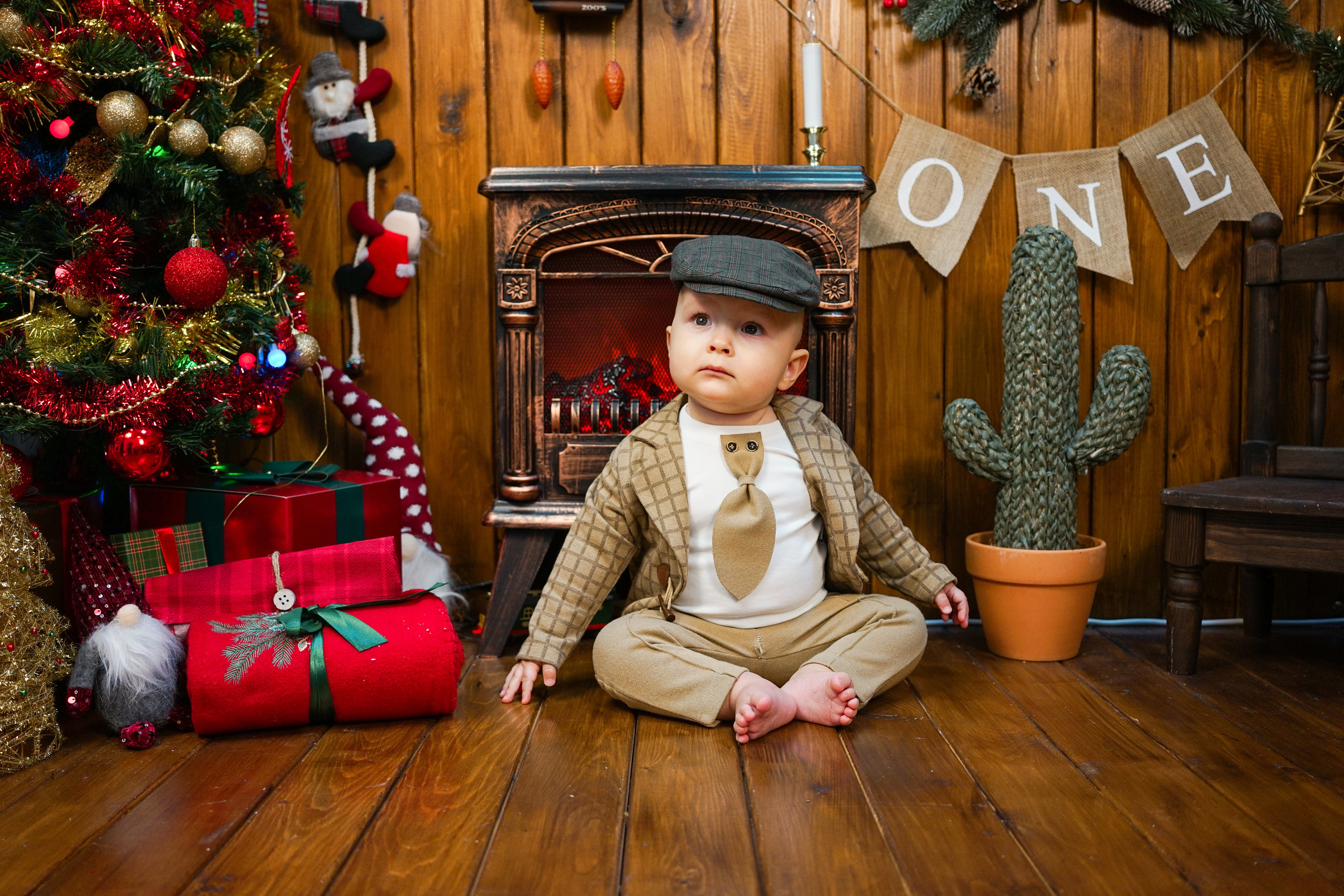 Деревянный Подиум. Детская Фотостудия ГОДОВАСИКИ в Санкт-Петербурге фотосесия на годик