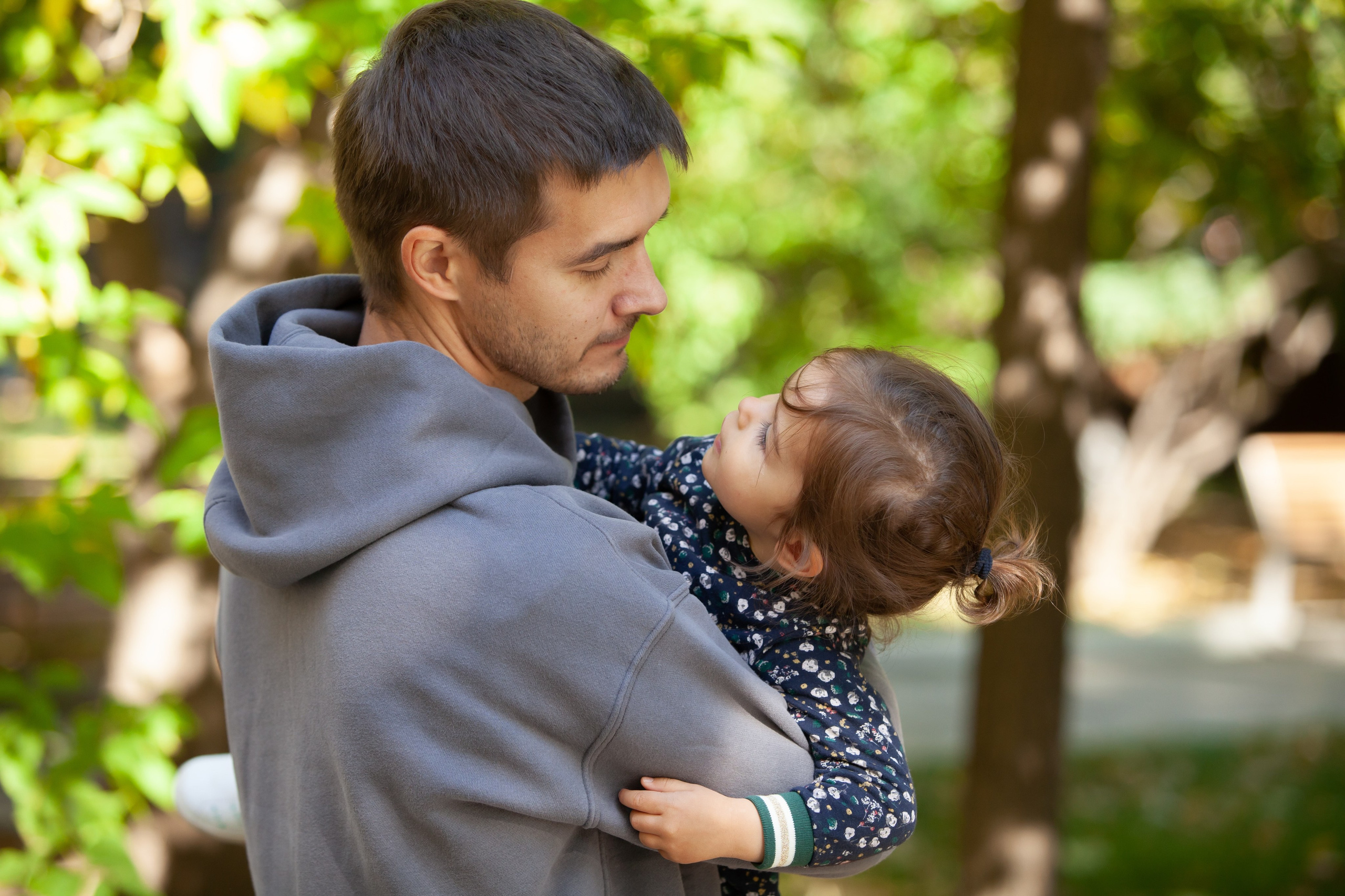 Семейная фотосъемка в саду Баумана. Фотографы в Москве Светлана Устинова и Сергей Грачев