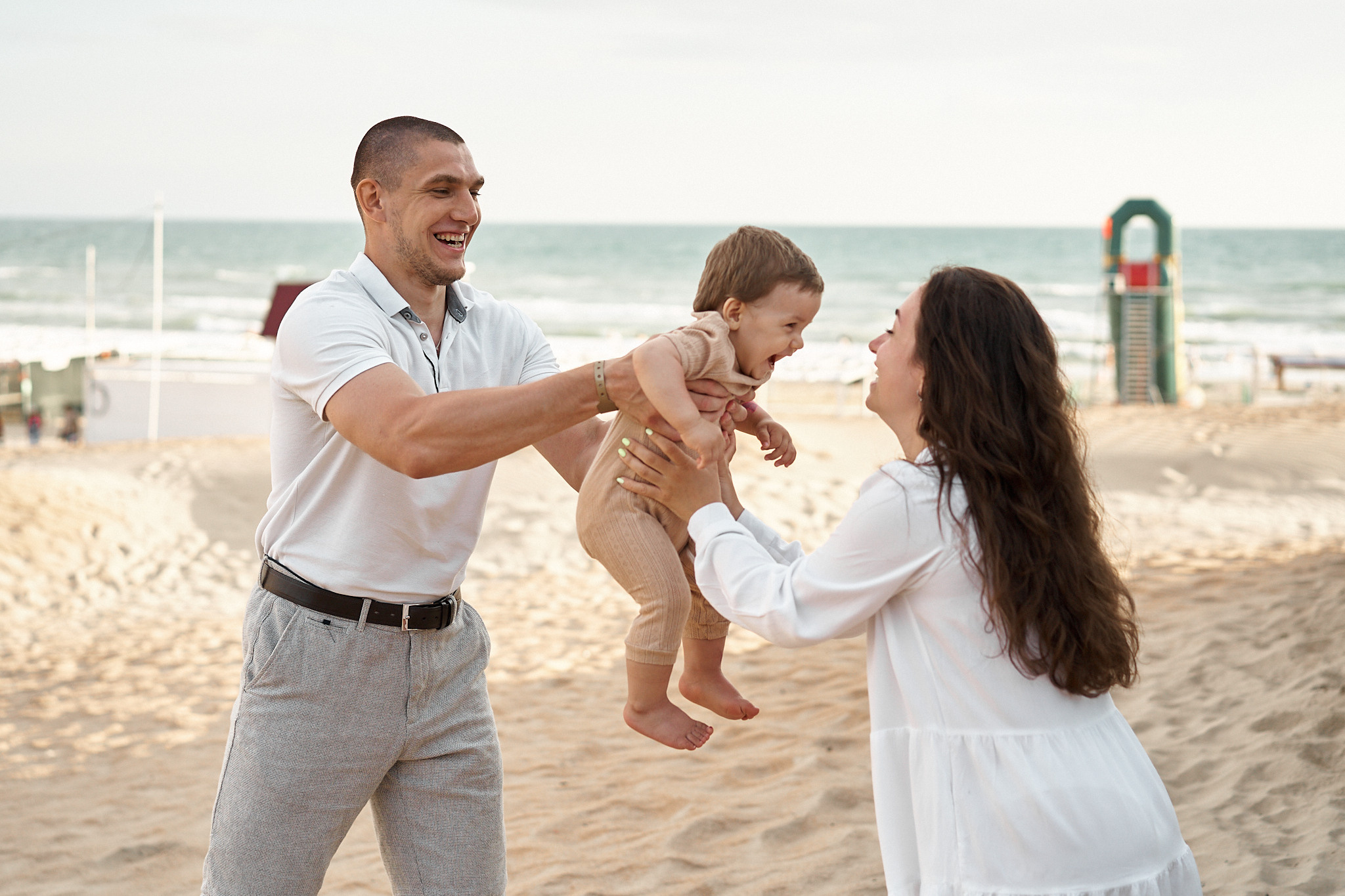 Павел, Настя и Тёма: семейная съемка на берегу моря. Фотограф в Анапе Надежда Соловьёва