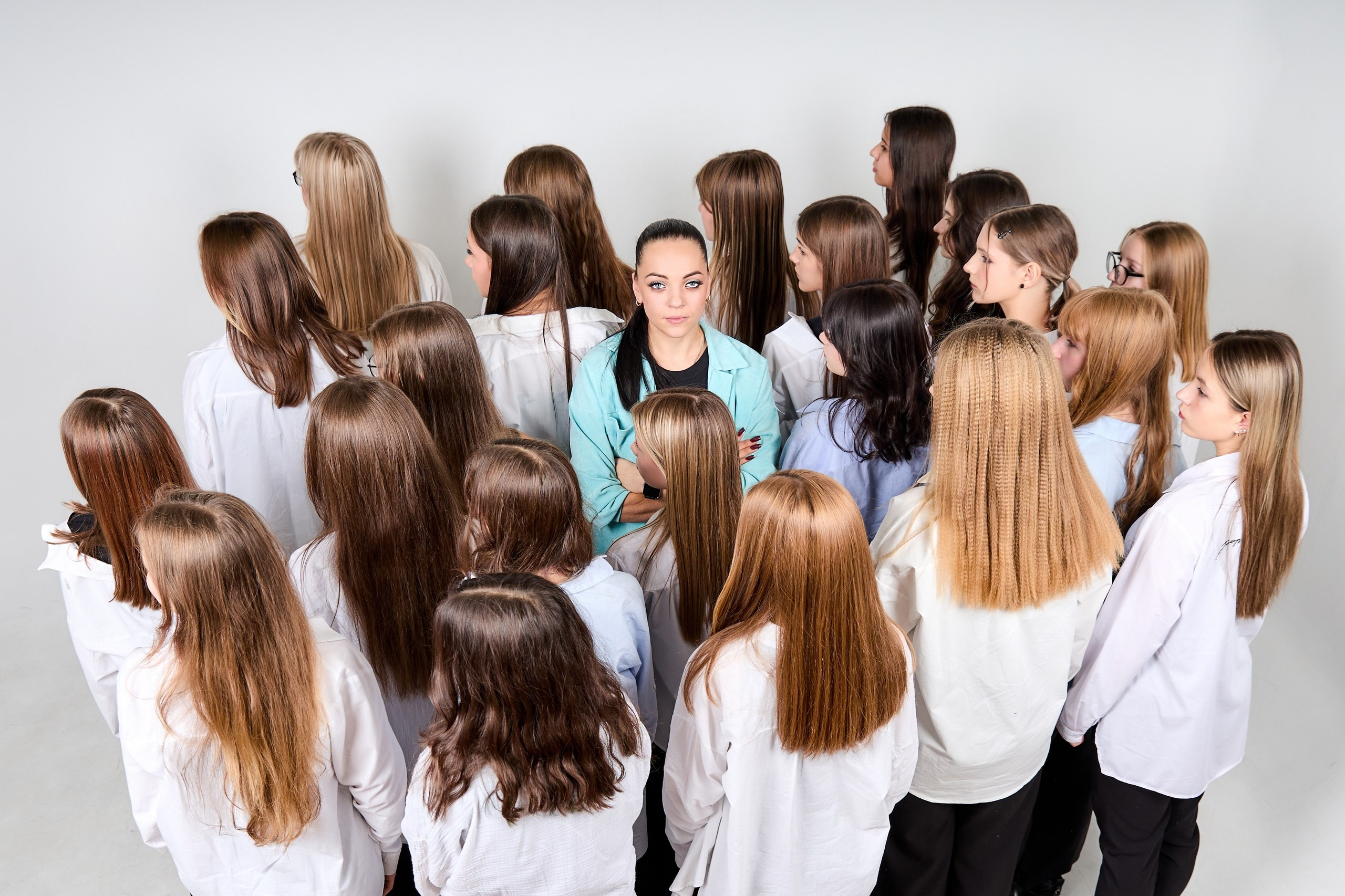 ШКОЛЬНИКИ. ФОНОВАЯ СТУДИЯ. Фотограф Татаринов Андрей (Донецк / Макеевка)