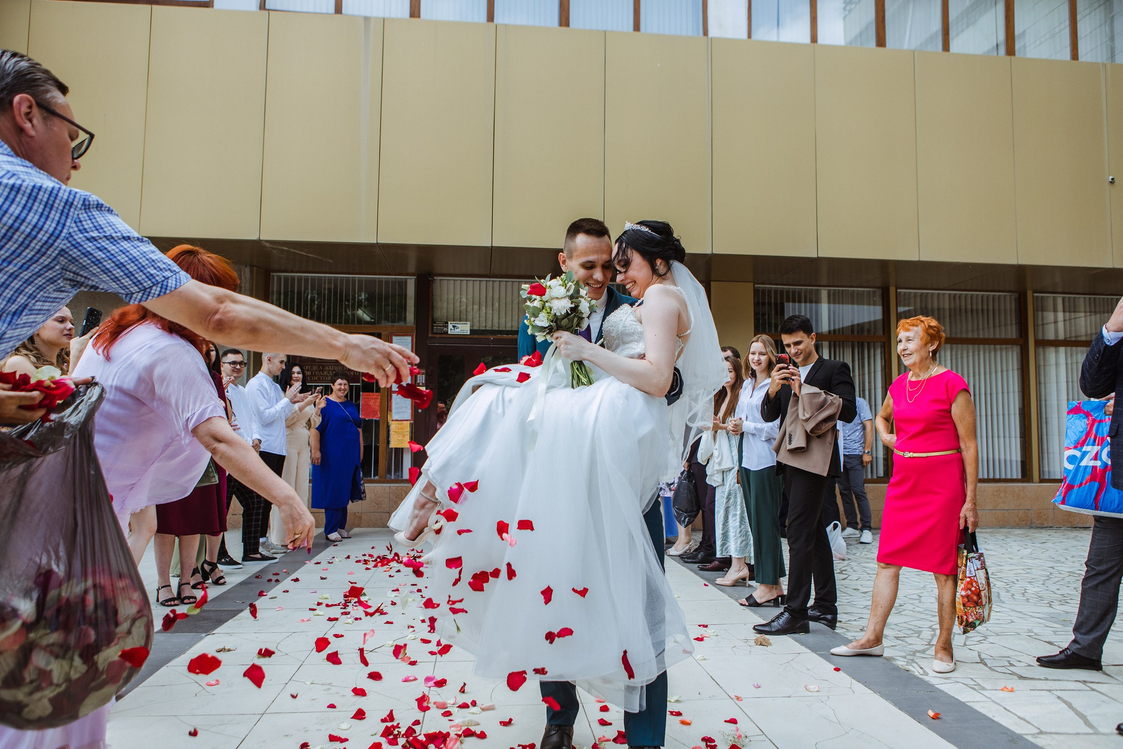 Александр и Ольга. Фотографы в городе Волгограде — Людмила Агеева и Алексей Околелов