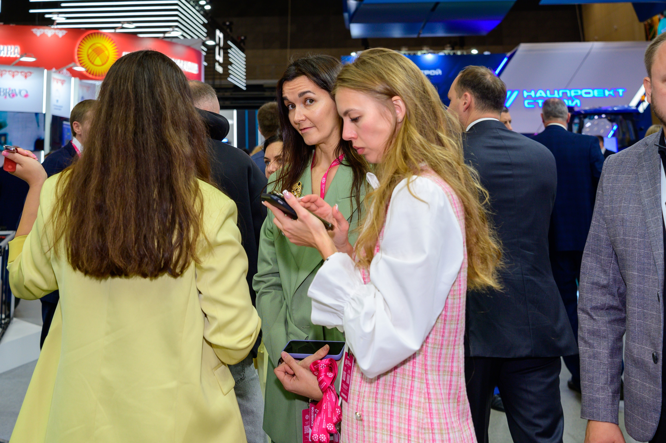 BigindustrialweekBelarus. Фотоуслуги, услуги фотографа, фотографирование важных событий