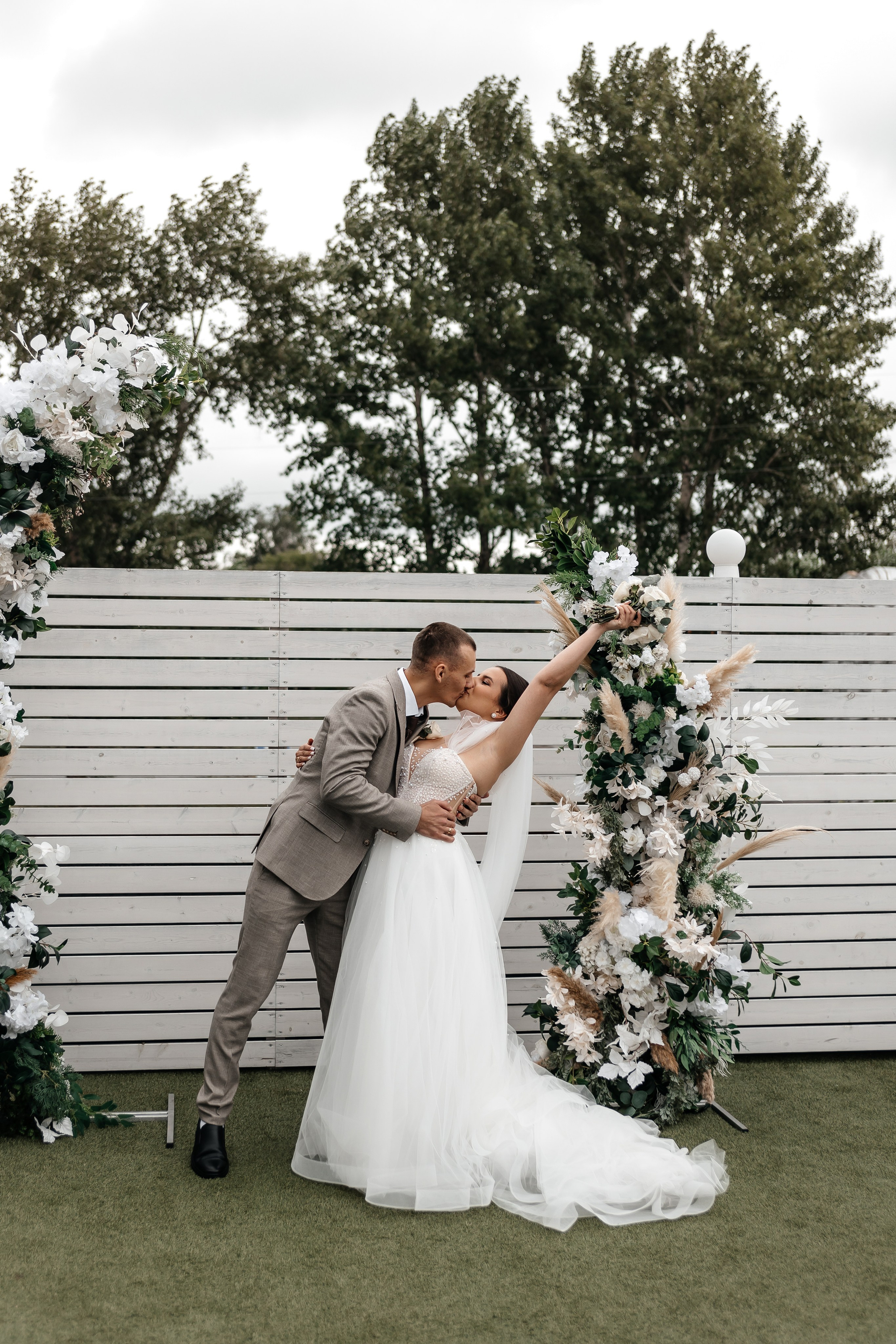 Корней & Виктория. Свадебный и семейный фотограф в Омске Евгения Хакимова