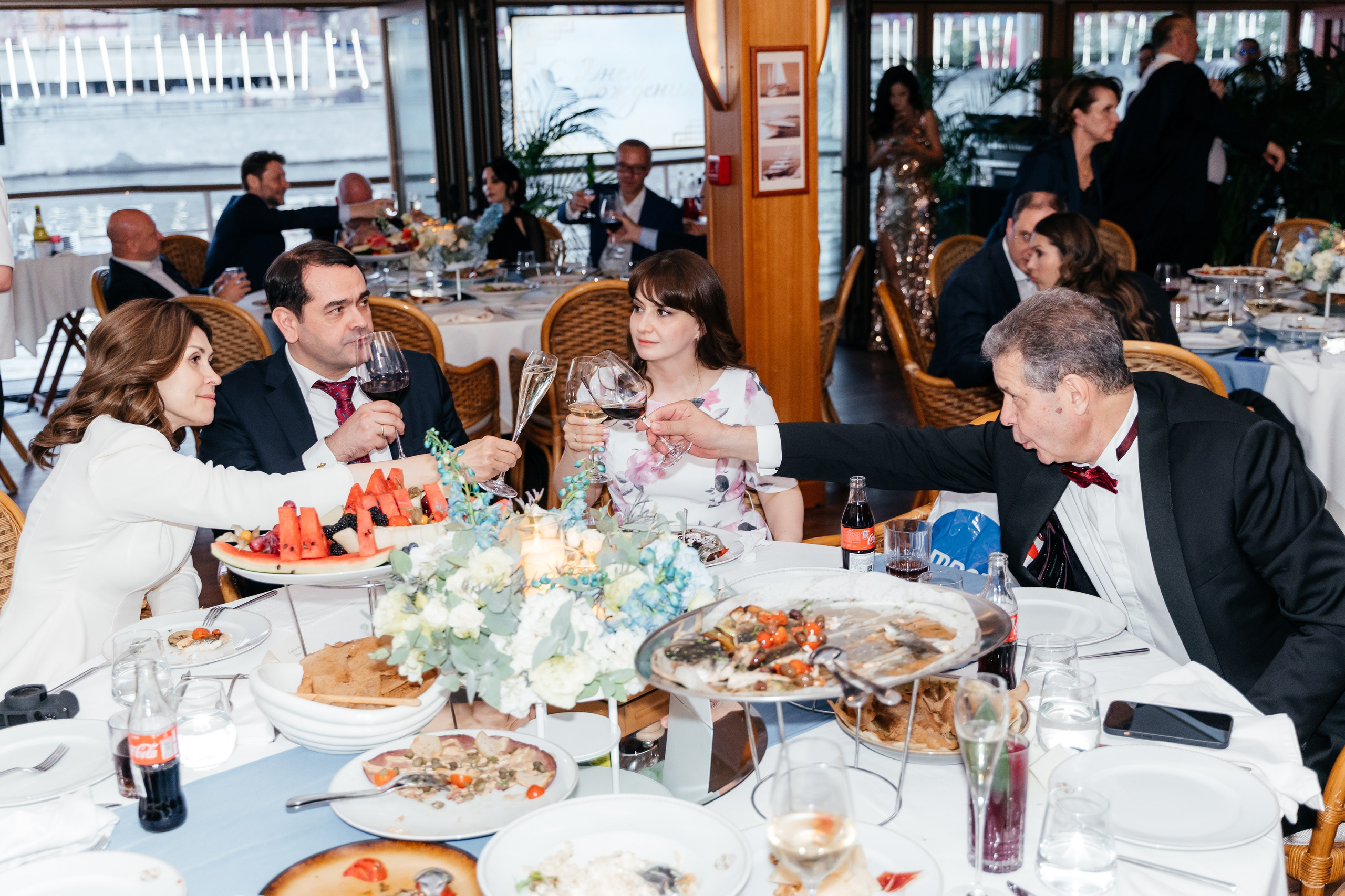 Репортаж мероприятия, репортажная съемка в Москве и Московской области, фотограф на мероприятие, фотосъемка юбилея, репортаж свадьбы, event, фотосессия на фотозоне, фотограф на юбилей, фотограф на день рождения, репортажный фотограф, съемка мероприятия, съемка на фотозоне, фотограф на корпоратив, фотограф на свадьбу, фотограф на детский праздник, фотограф на выпускной.