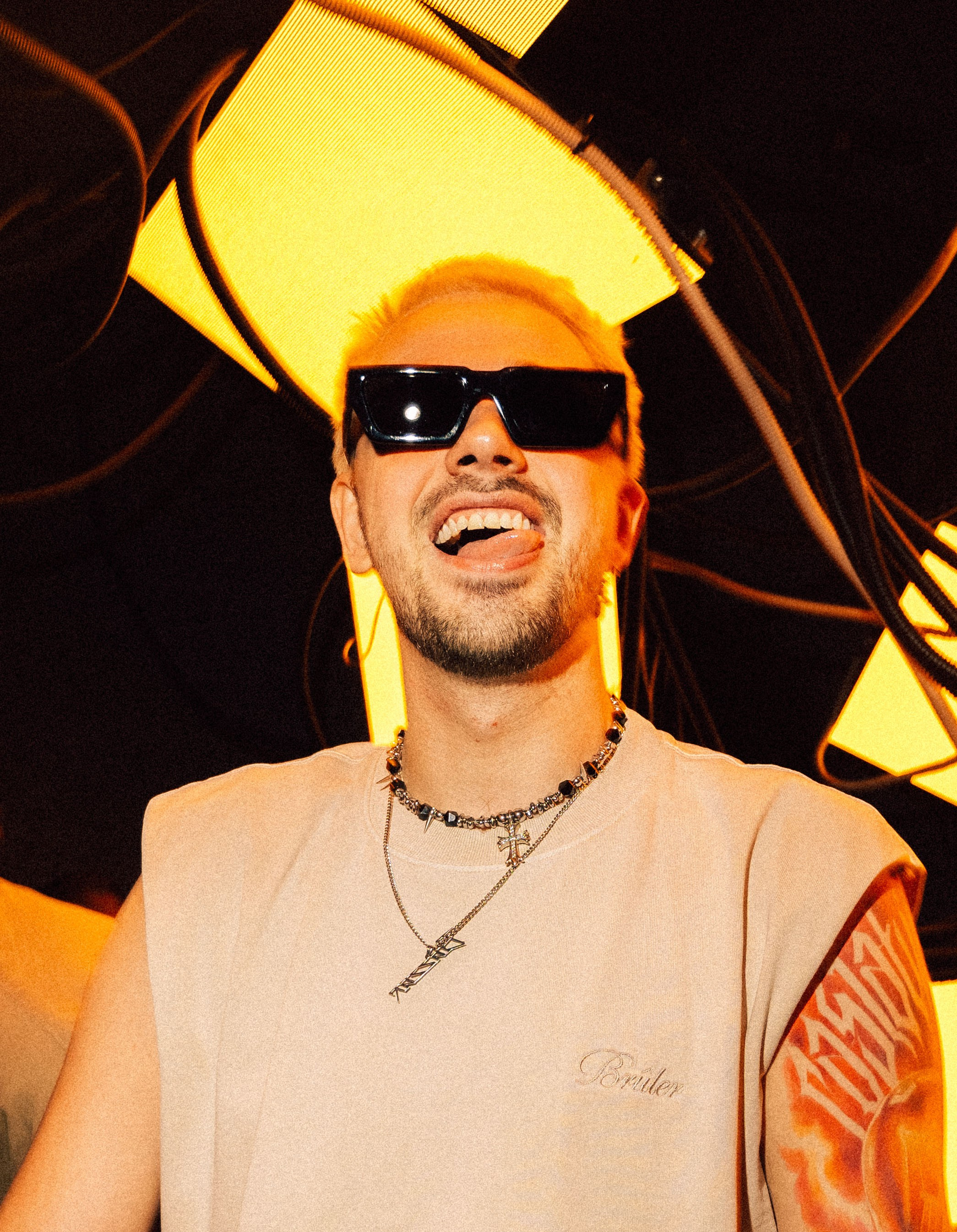 «Семья» х NIMAN / 2025. Саша Копылов, фотограф в Казани