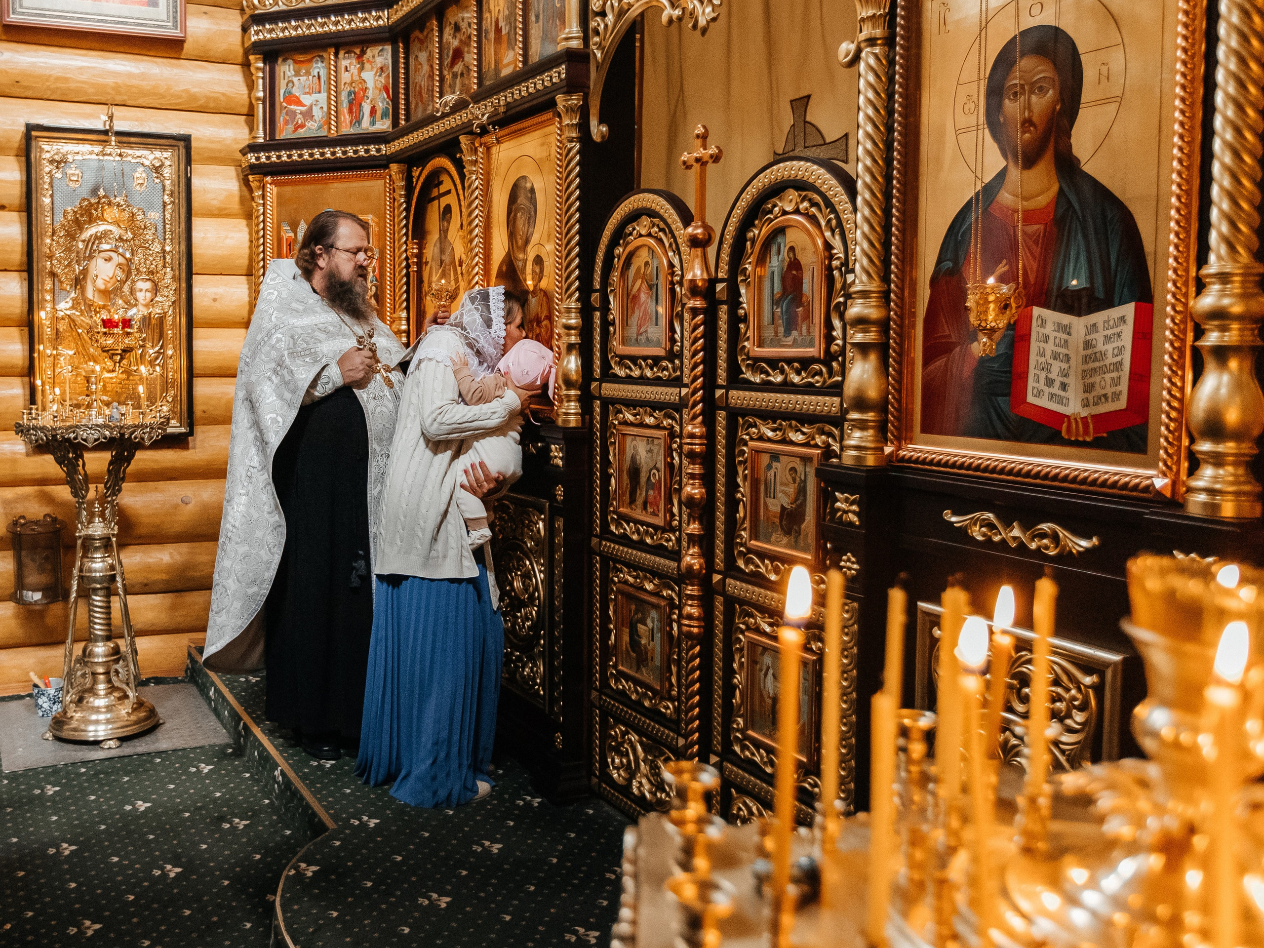 Крещение Викуси. Семейный и детский фотограф в  г. Екатеринбурге Холодова Юлия