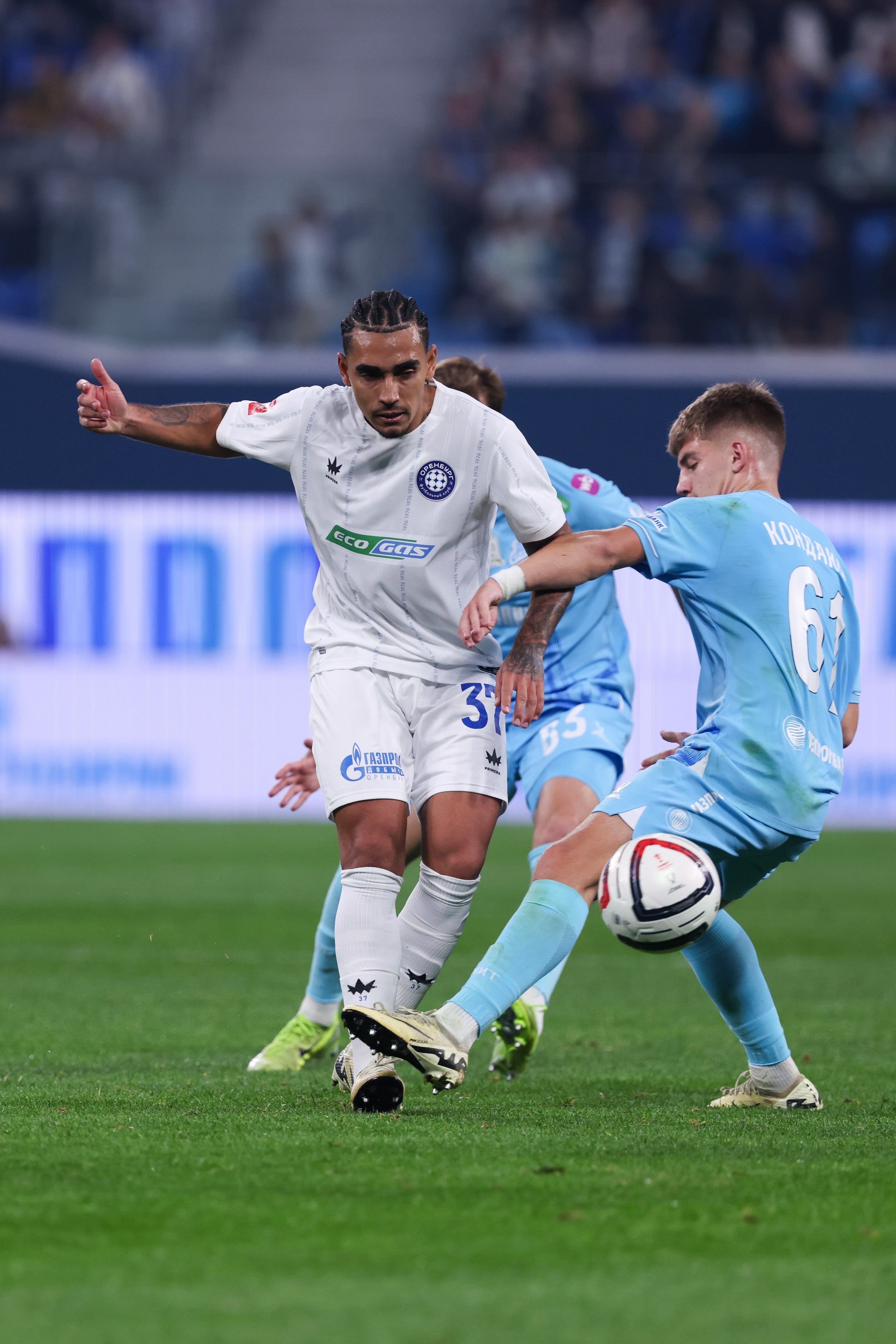 ФК Зенит -ФК Оренбург Fonbet Кубок России 2025/26. Спортивный и репортажный фотограф Антон Тереханов