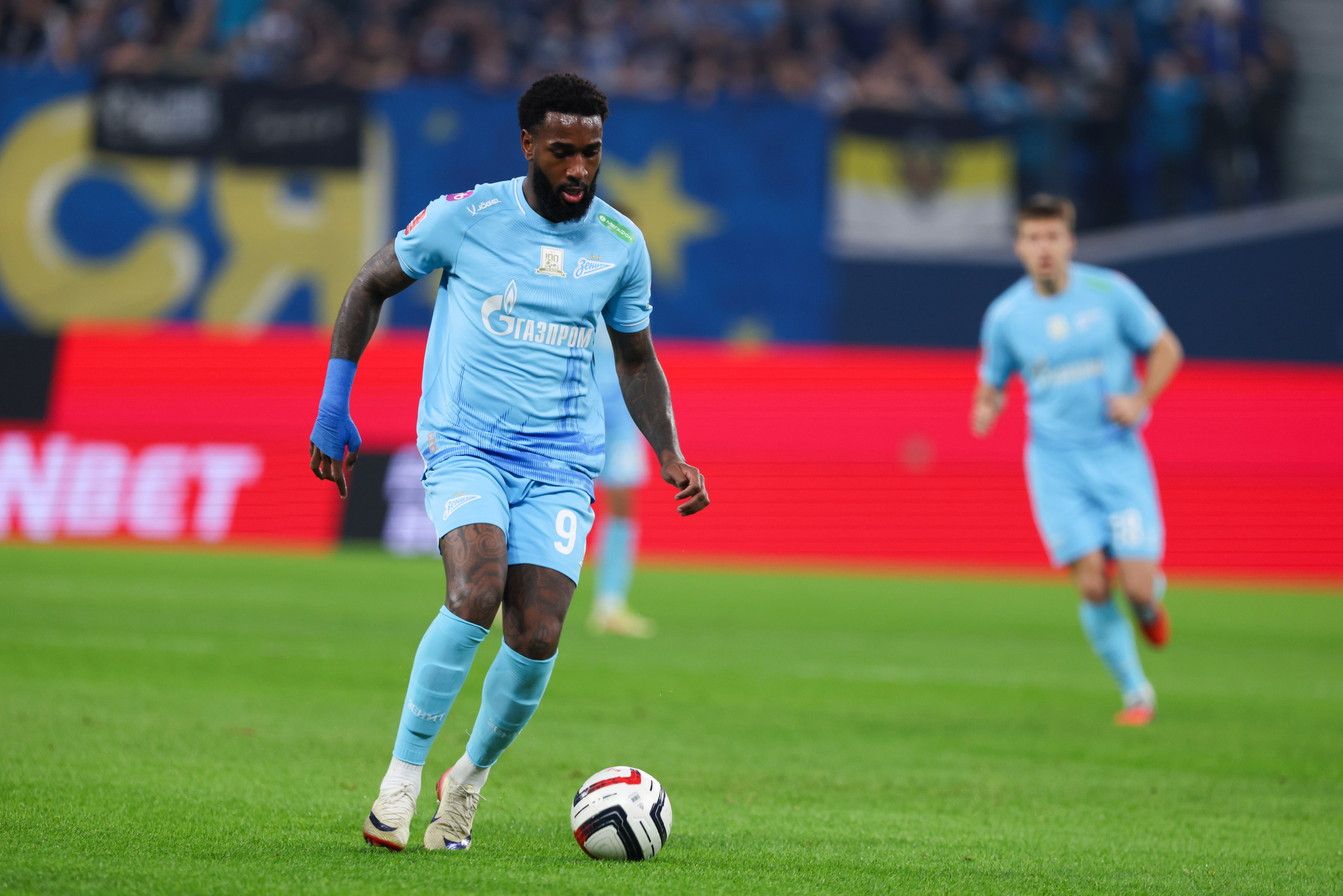 ФК «Зенит — ФК «Динамо» Москва 05.11.2025. Спортивный и репортажный фотограф Антон Тереханов